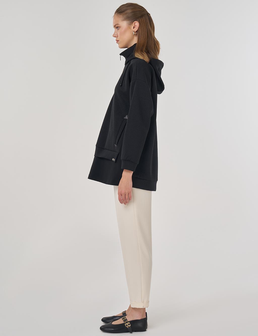 Patterned Double-Look Sweatshirt in Black