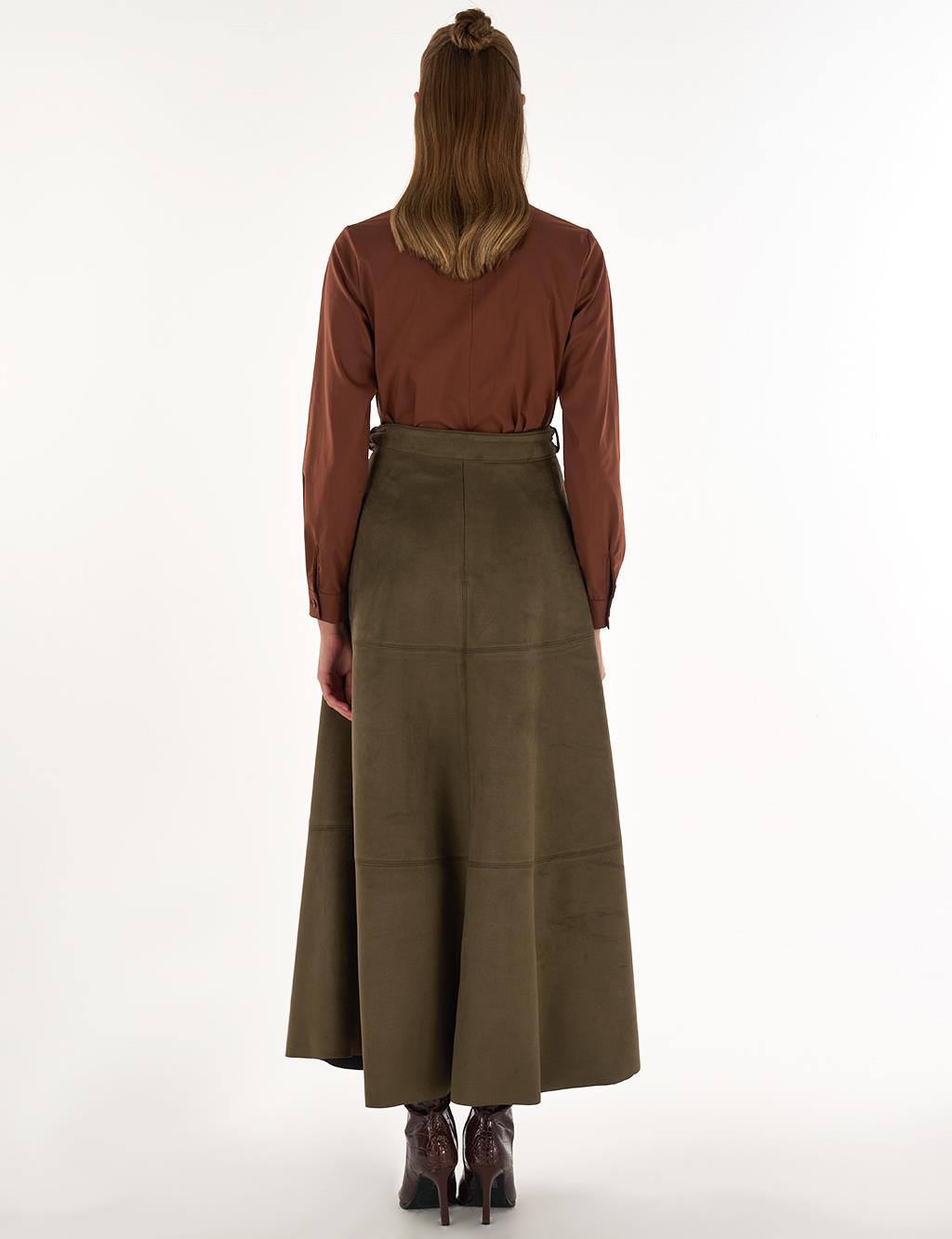 Buckle-Detailed Suede Skirt in Khaki