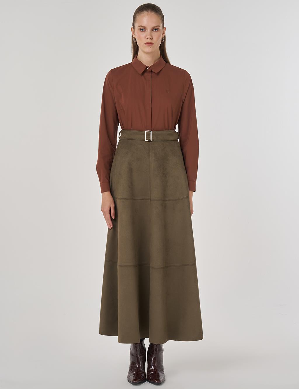 Buckle-Detailed Suede Skirt in Khaki