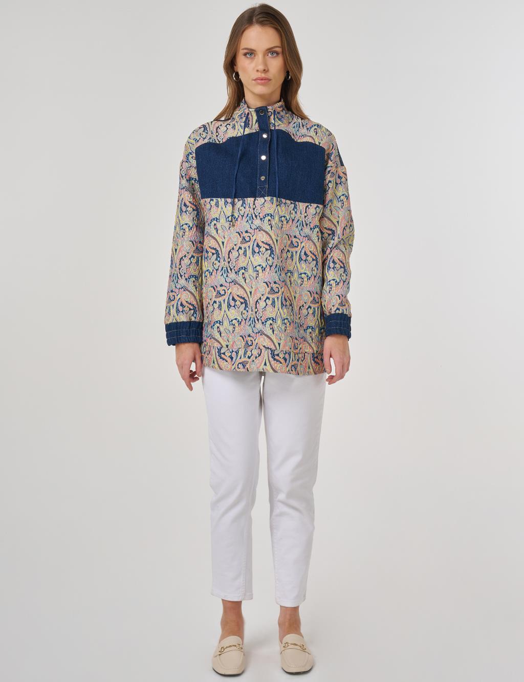 Short Standing Jacquard Sweatshirt: Cream