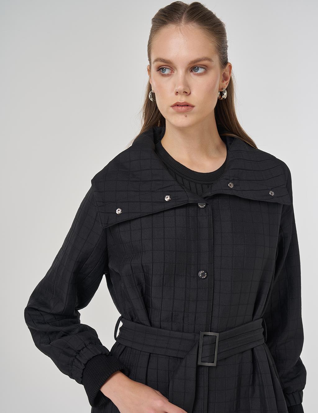 Dik Yaka Kapitoneli Trençkot Siyah