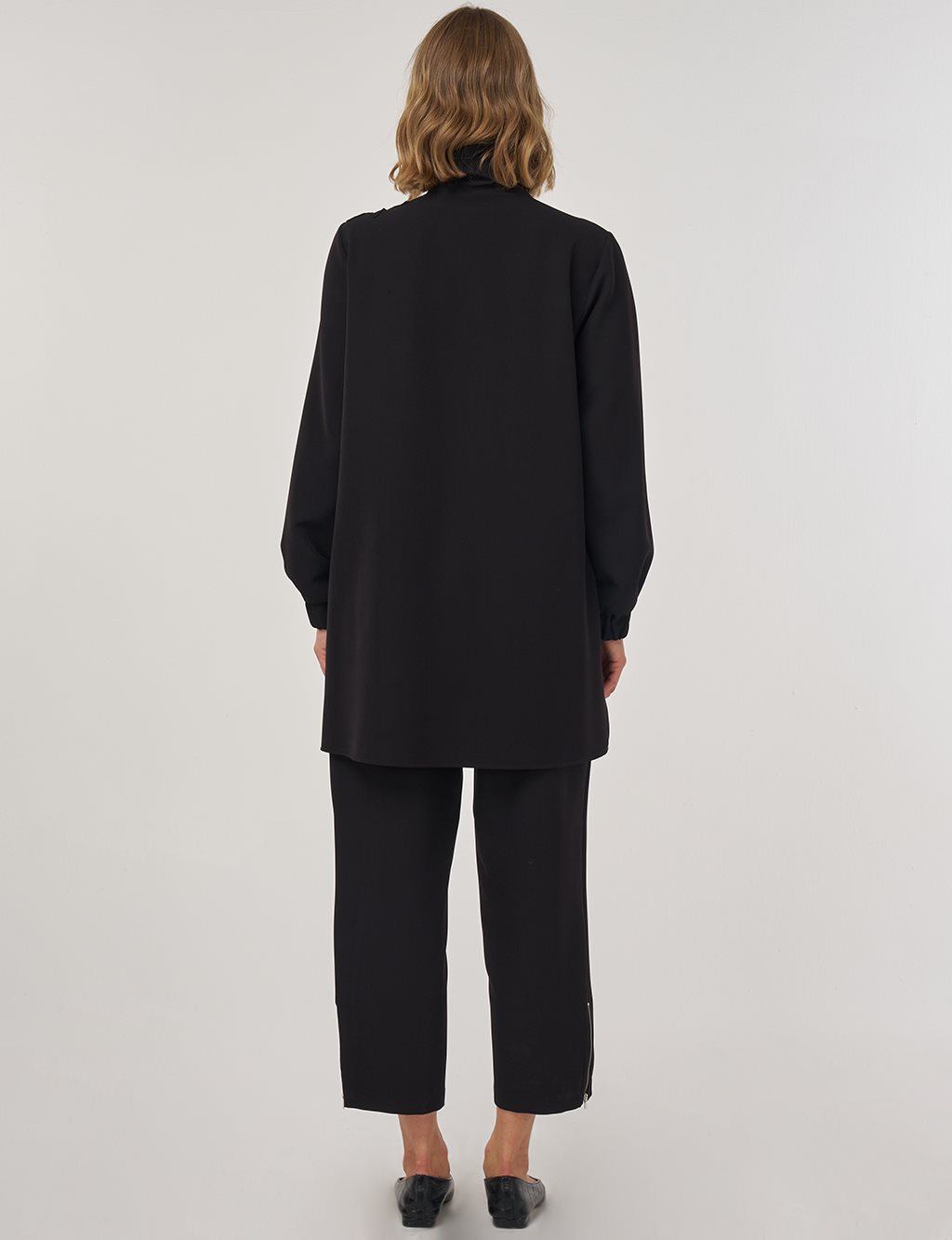 Embroidered Two-Piece Suit in Black 