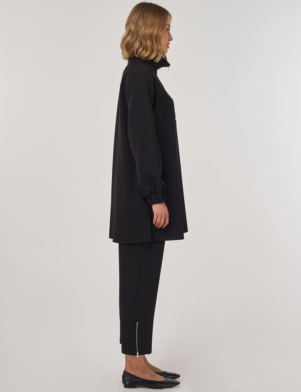 Embroidered Two-Piece Suit in Black 