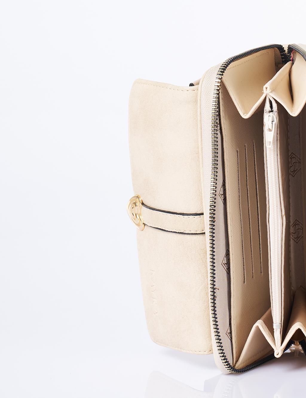 Heart Detailed Crossbody Wallet Bag Cream