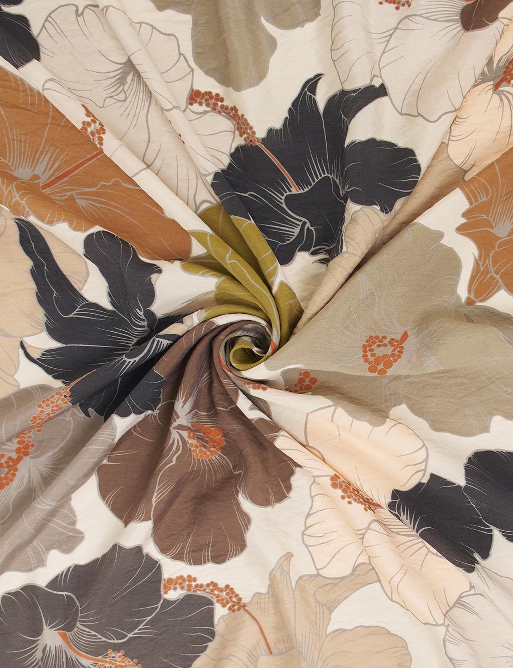 Lily Pattern Viscose Scarf in Black