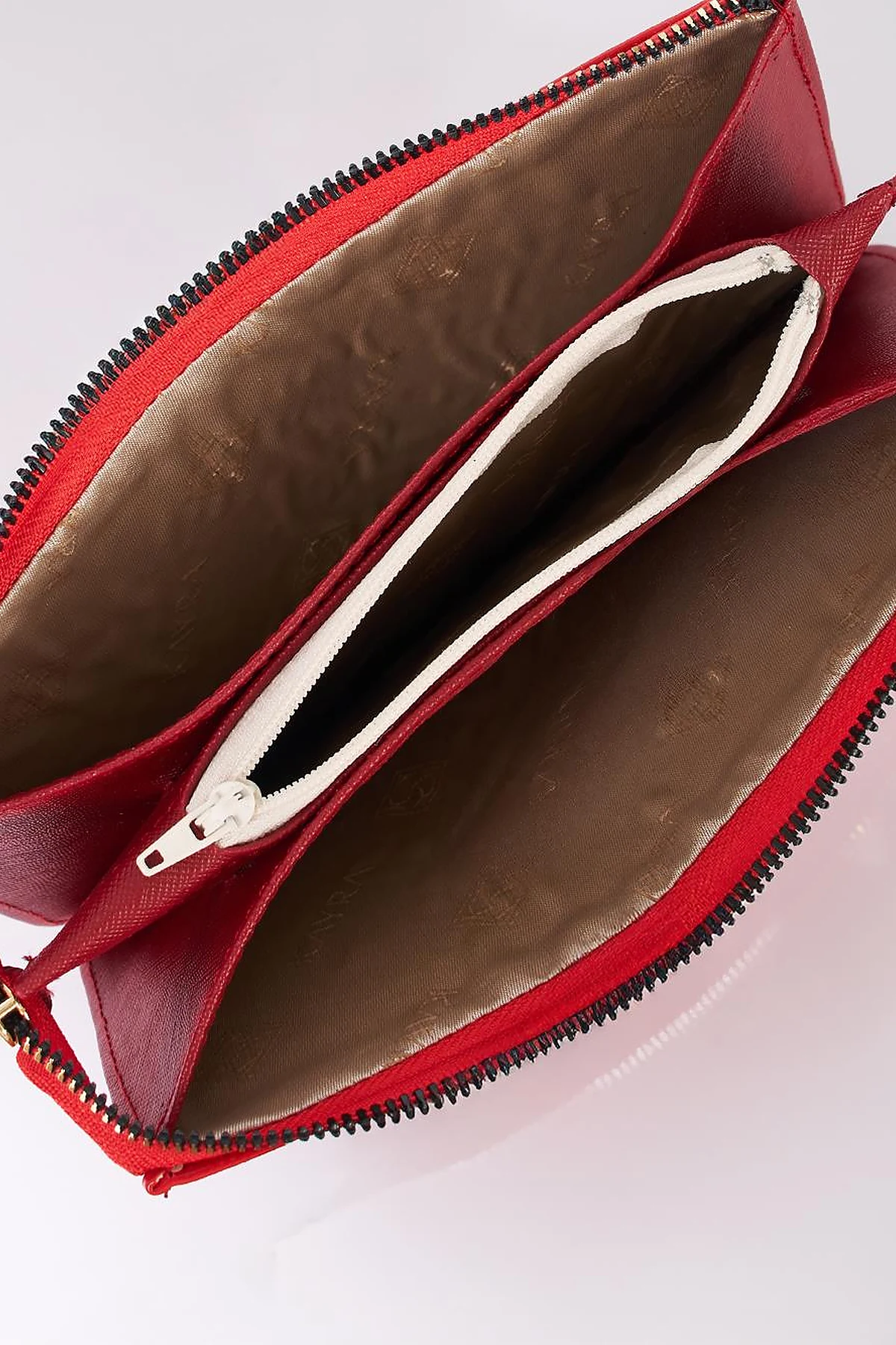 Logo Wallet in Red