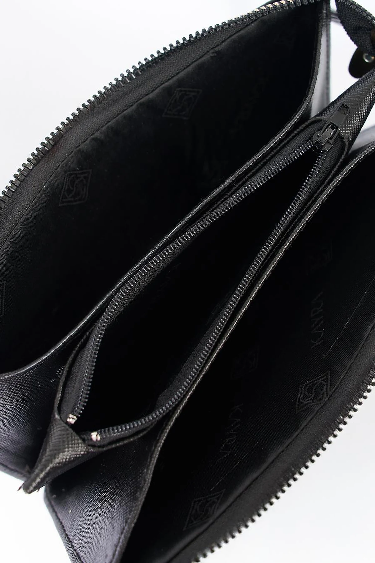 Logo Wallet in Black
