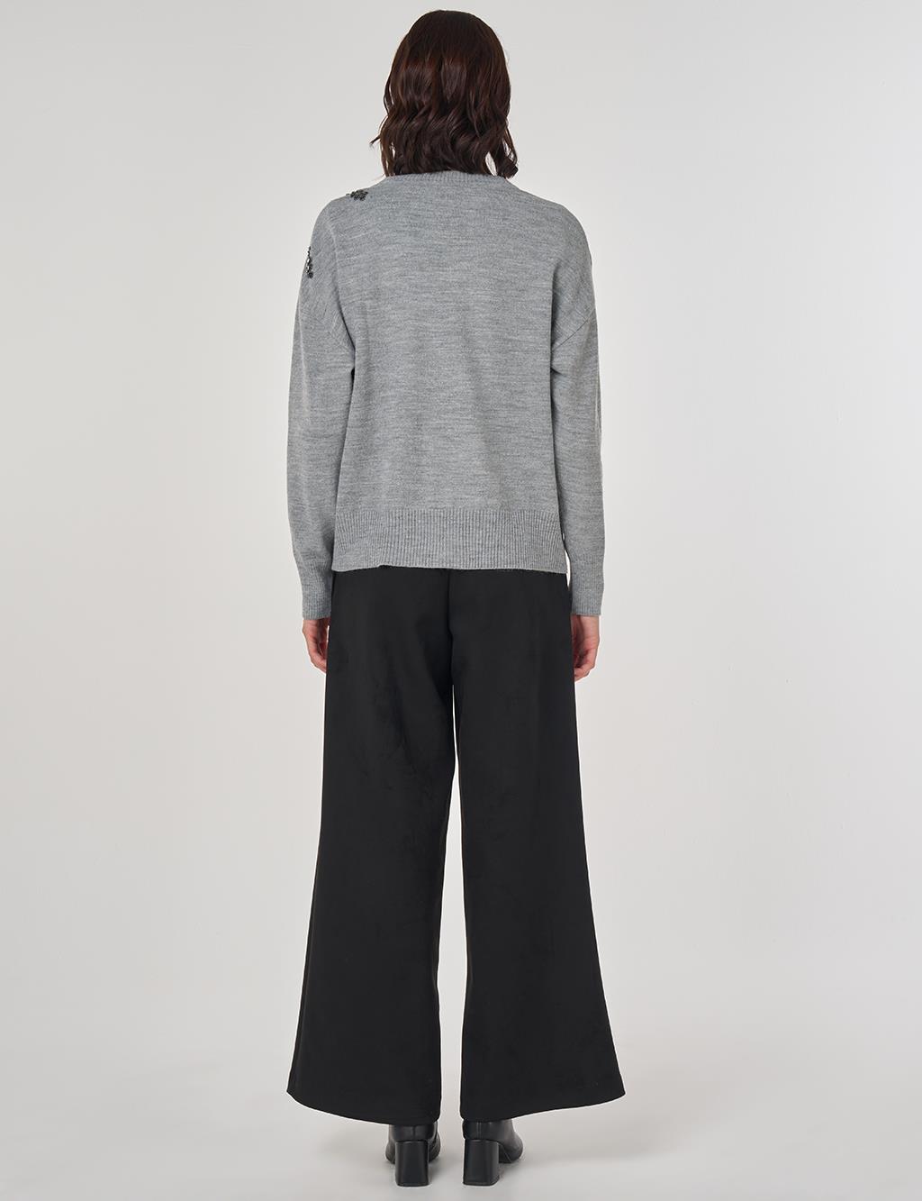 İşleme Detaylı Triko Hırka Gri