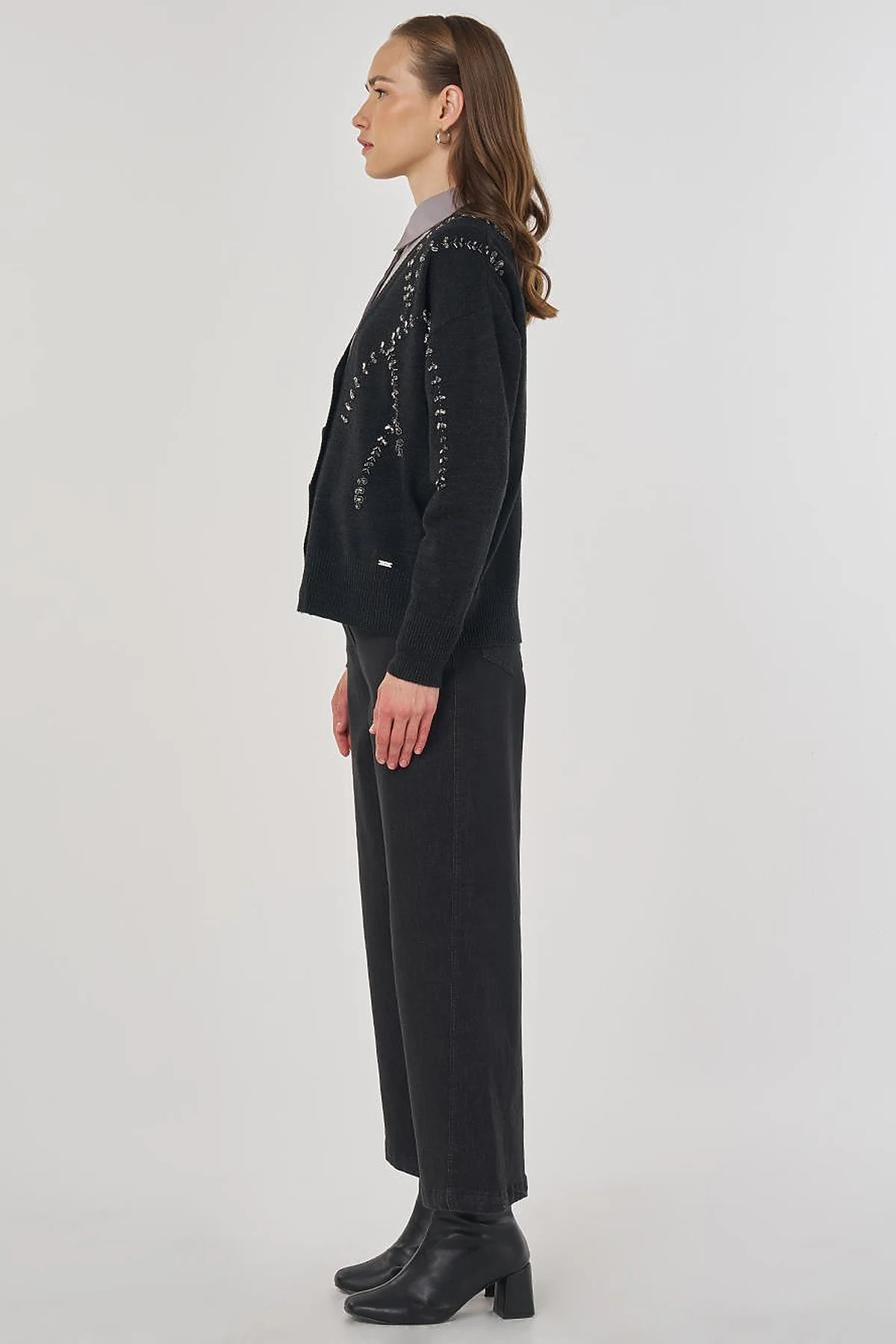 Embroidered Knit Cardigan Anthracite