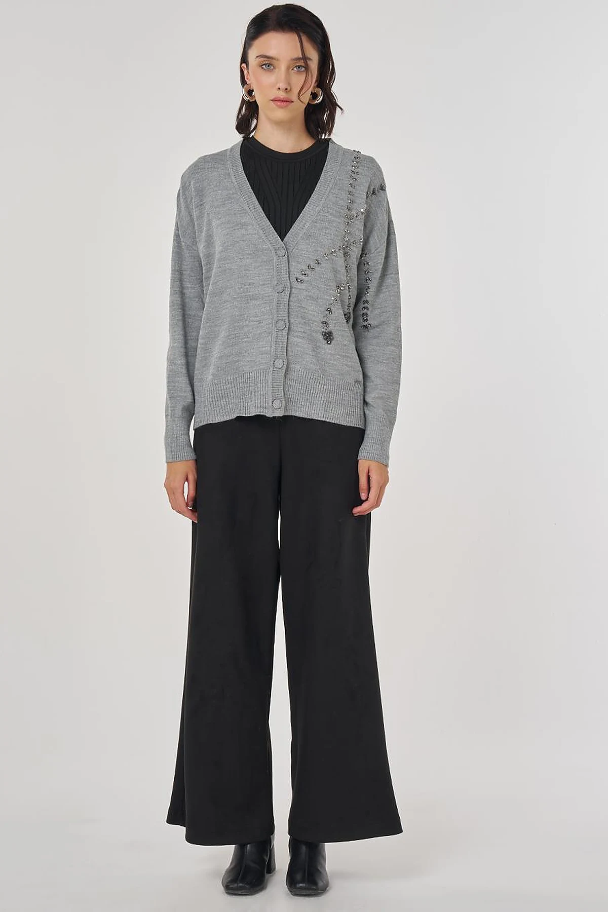 Embroidered Knit Cardigan Gray 