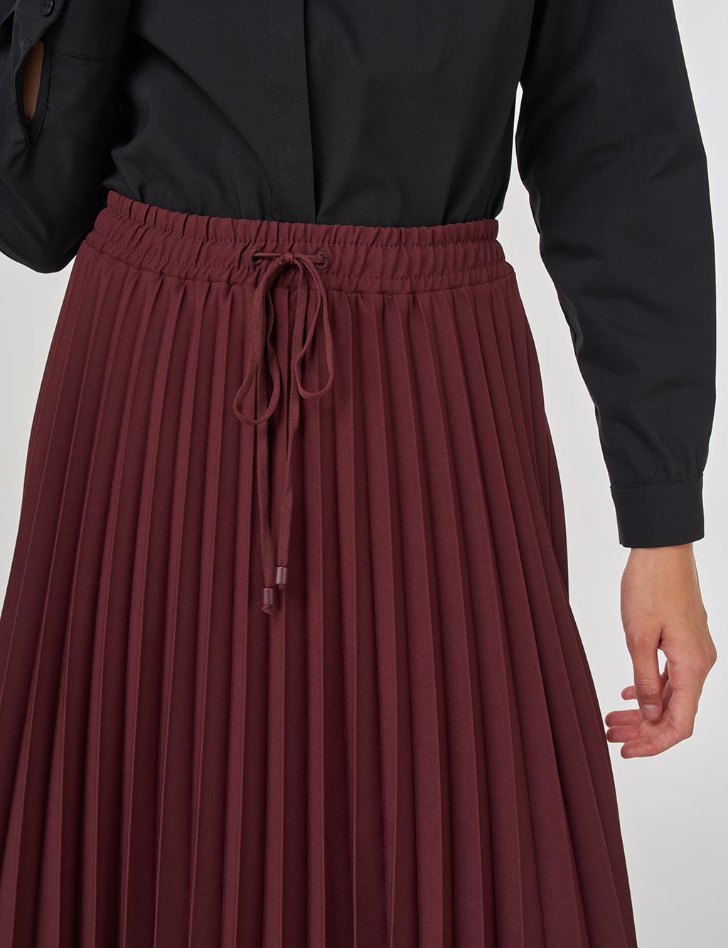 Pleated Skirt Burgundy