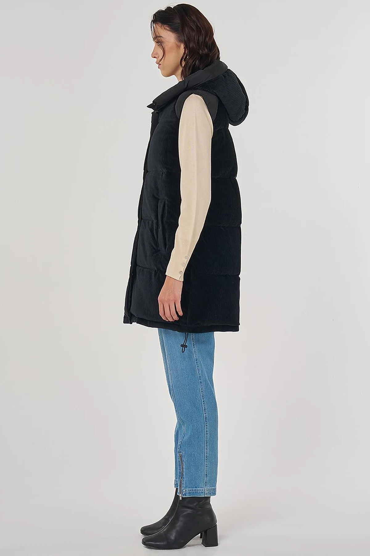 Velvet Trimmed Puffer Vest Black