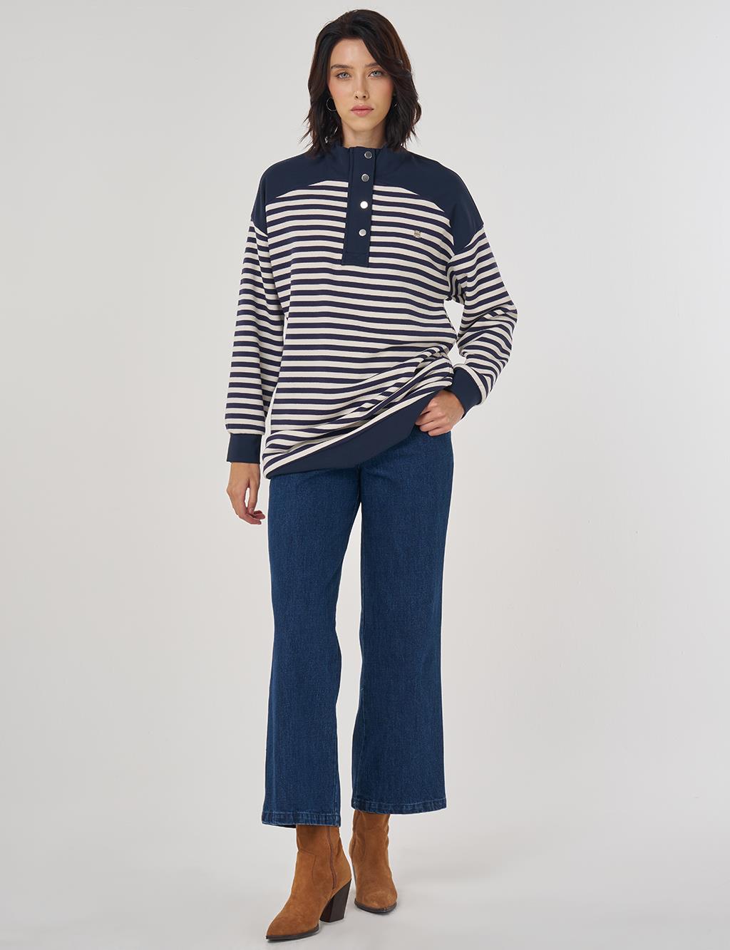 Düşük Omuz Çizgi Desen Sweatshirt Optik Beyaz 