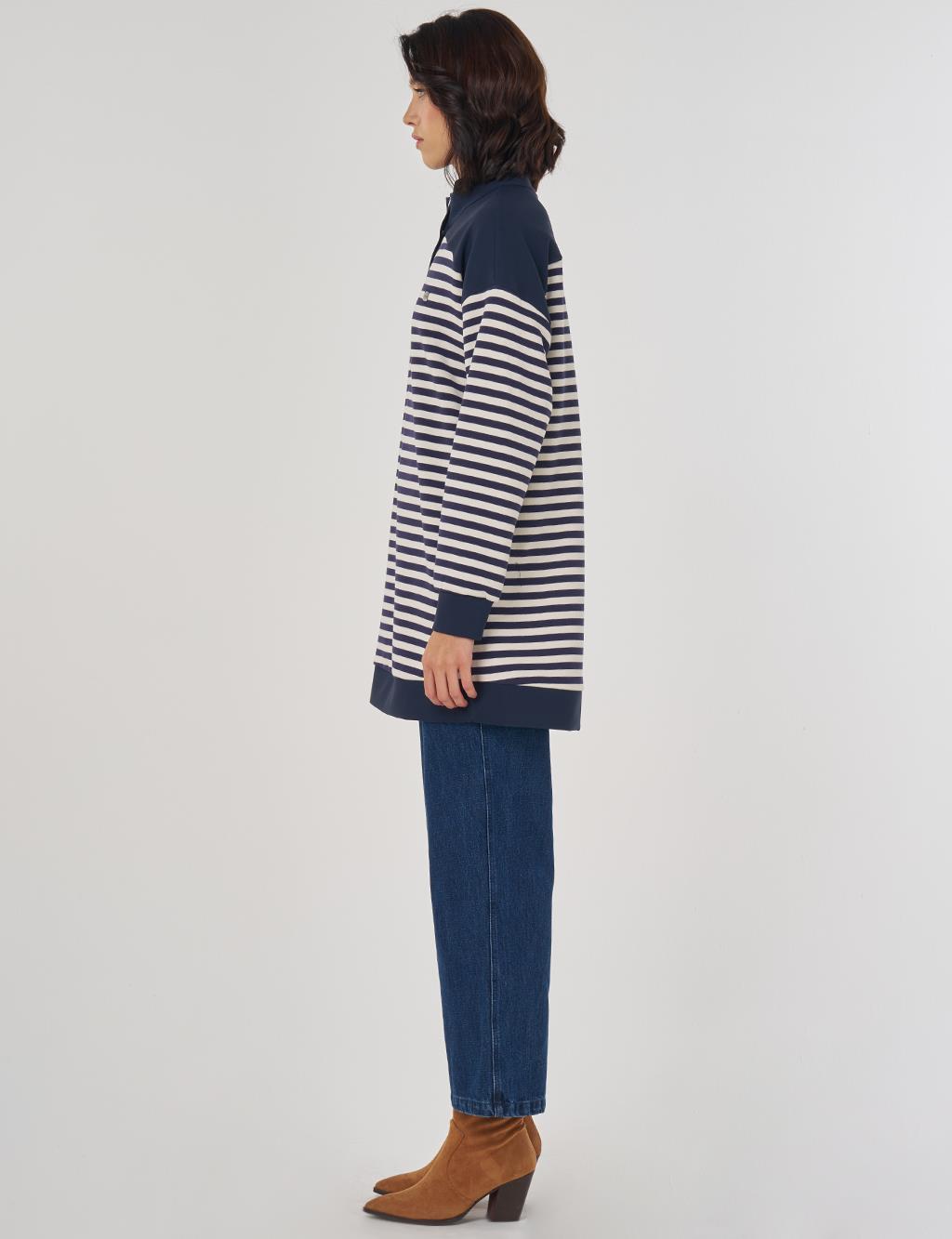 Düşük Omuz Çizgi Desen Sweatshirt Optik Beyaz 