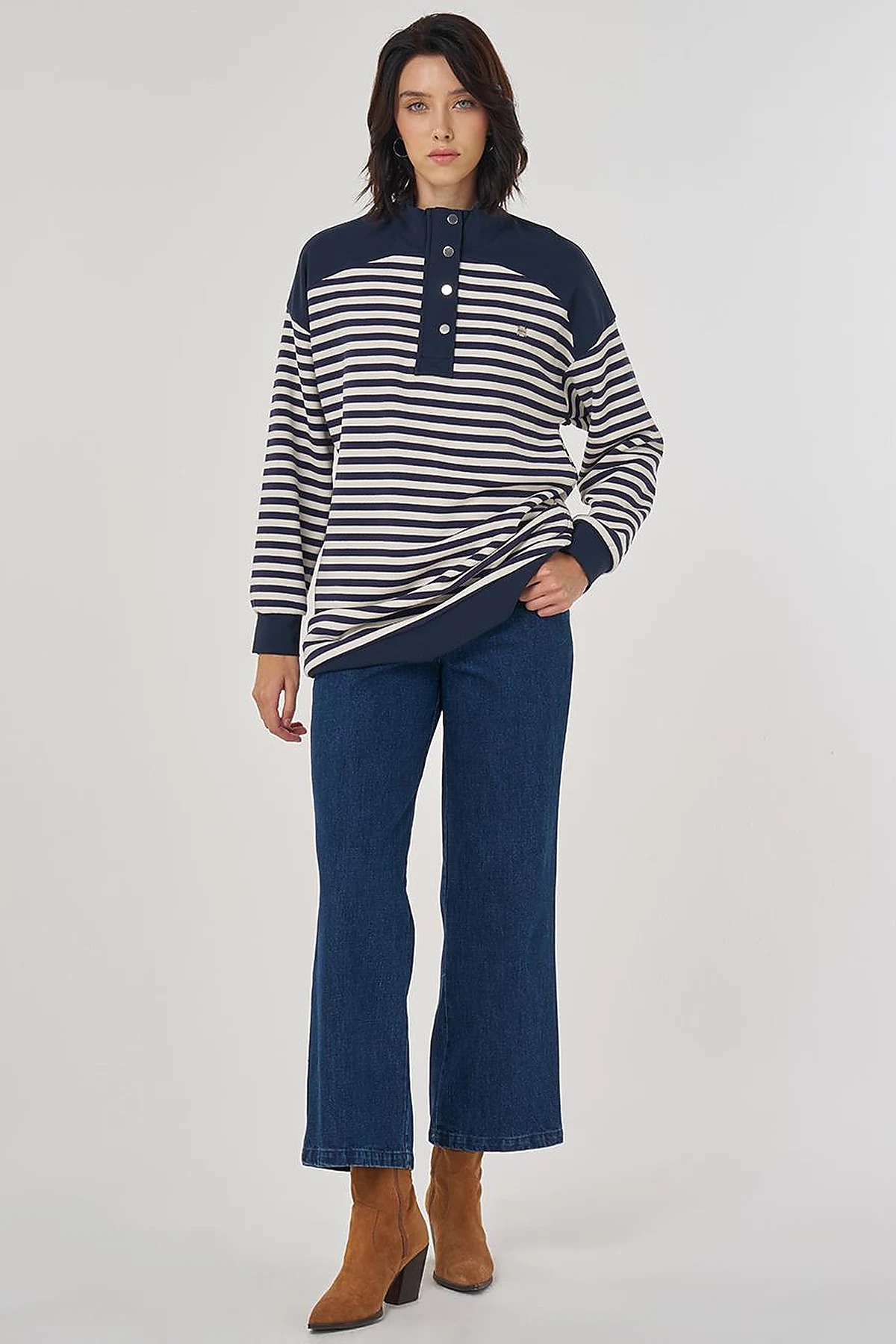 Drop Shoulder Stripe Pattern Sweatshirt Optic White