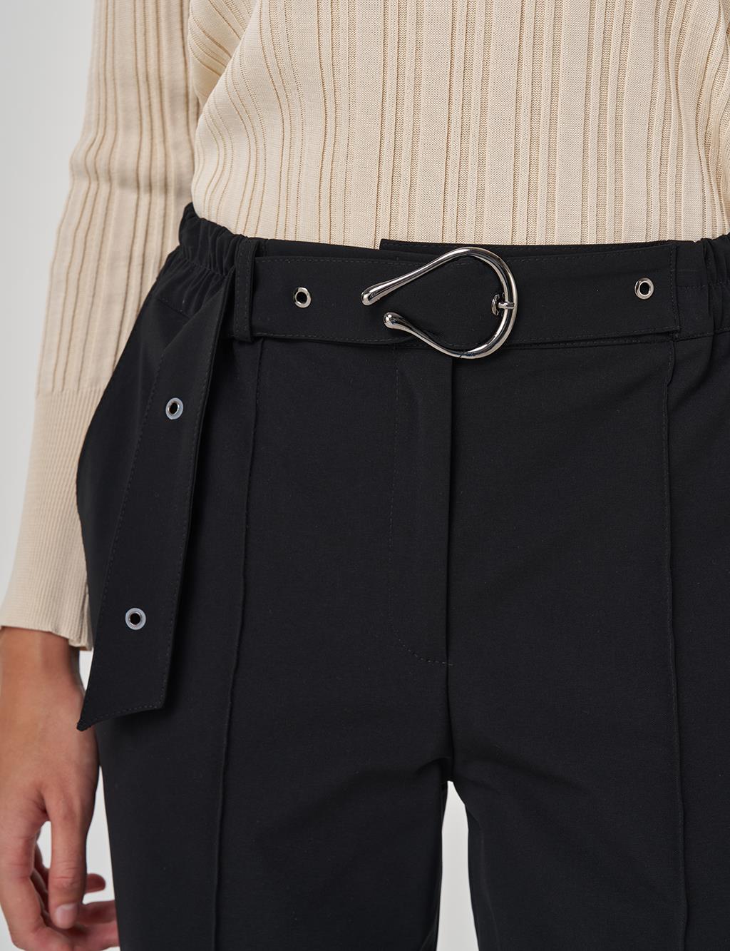 Beli Lastikli Kemer Detaylı Çimalı Havuç Pantolon Siyah 