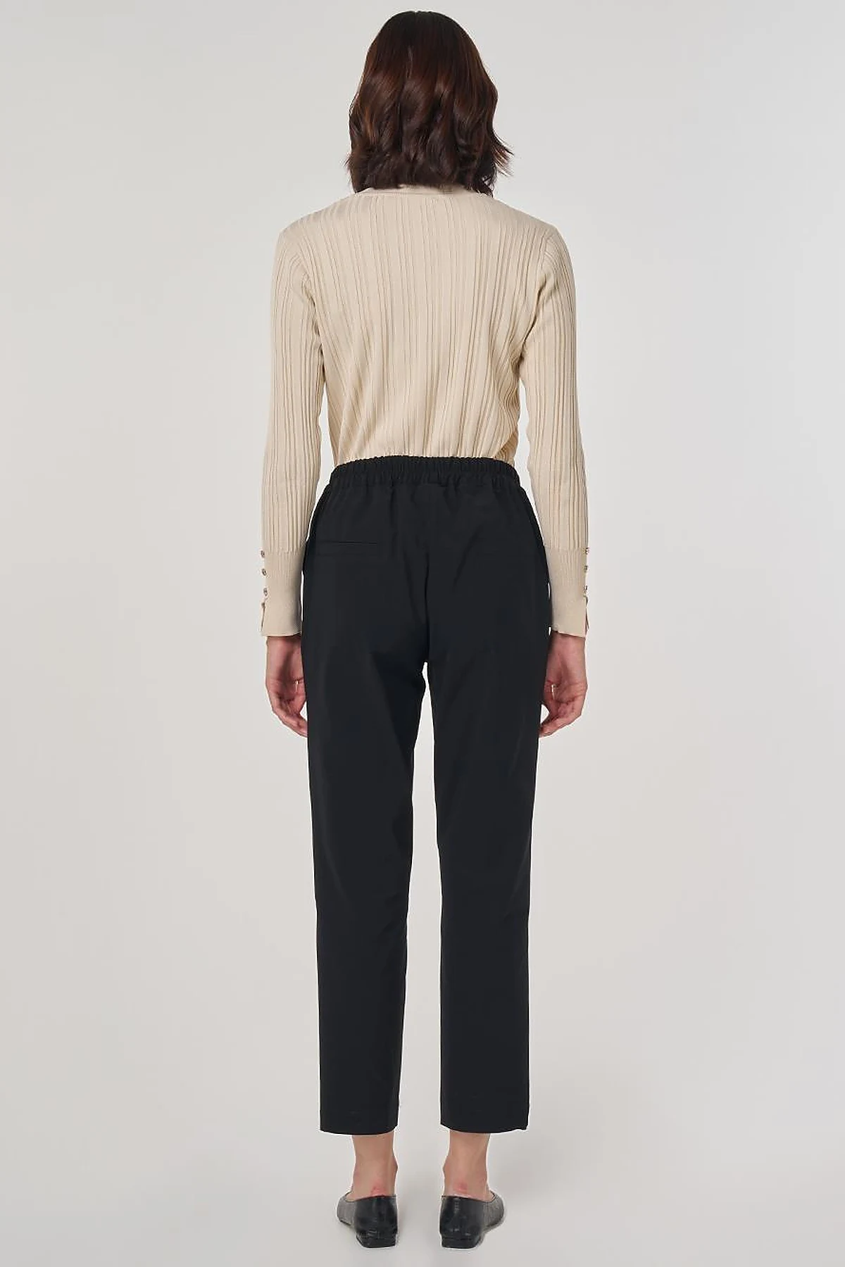 Grass-Embroidered Carrot Trousers with Elastic Waist Belt Black