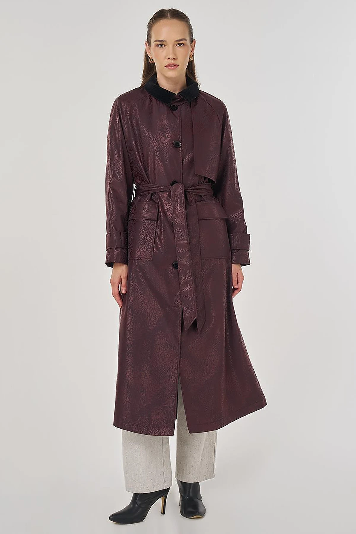 Velvet Collared Long Trench Coat Dark Burgundy