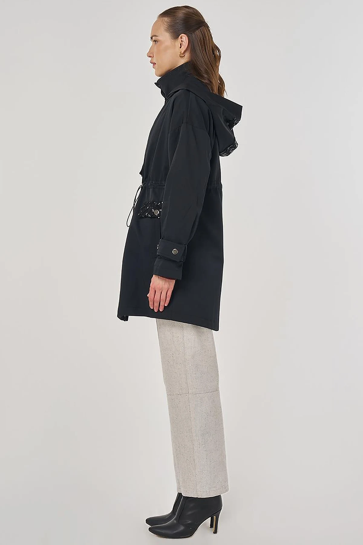 Sequin Detailed Short Trench Coat Black