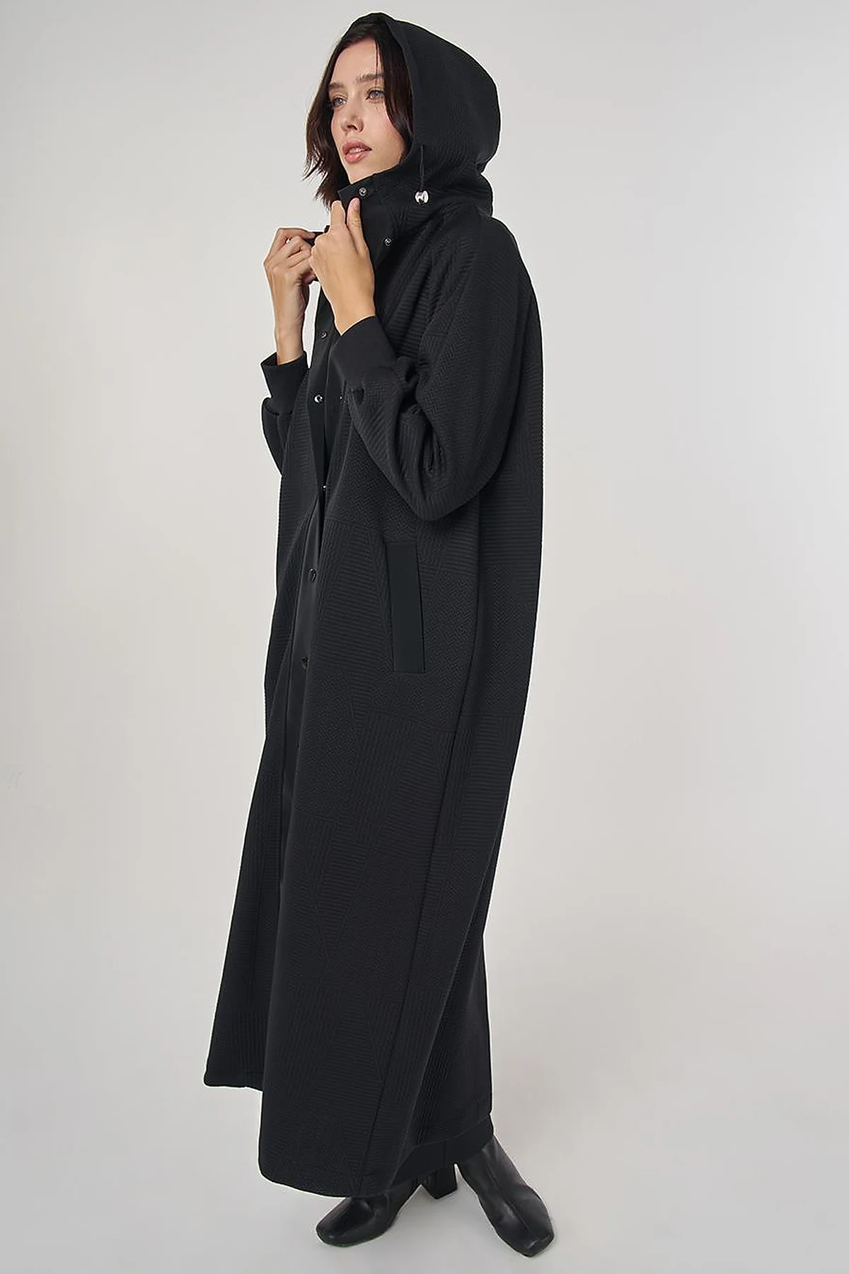 Raglan Sleeve Patterned Overcoat Black
