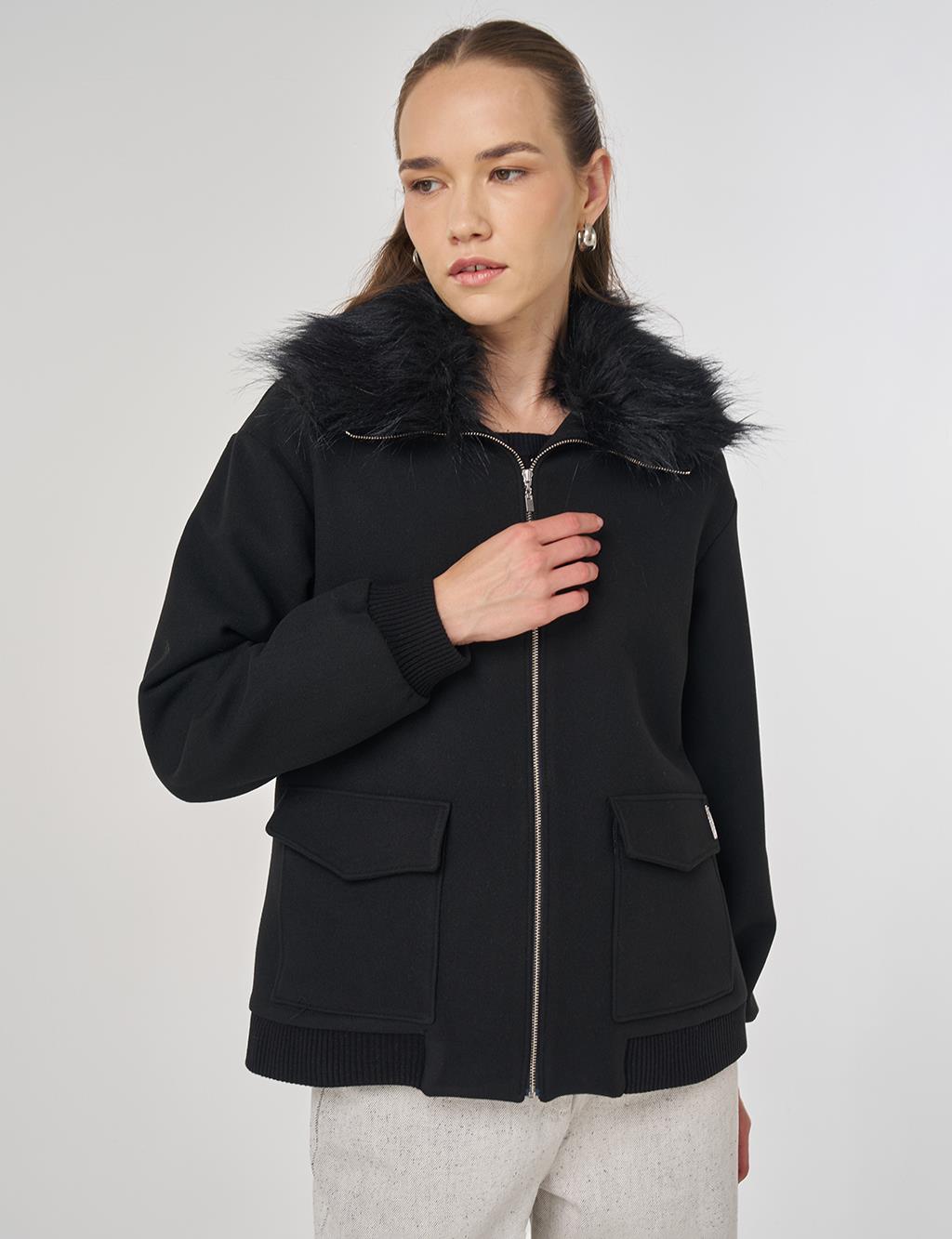 Kürk Detaylı Kısa Ceket Siyah 