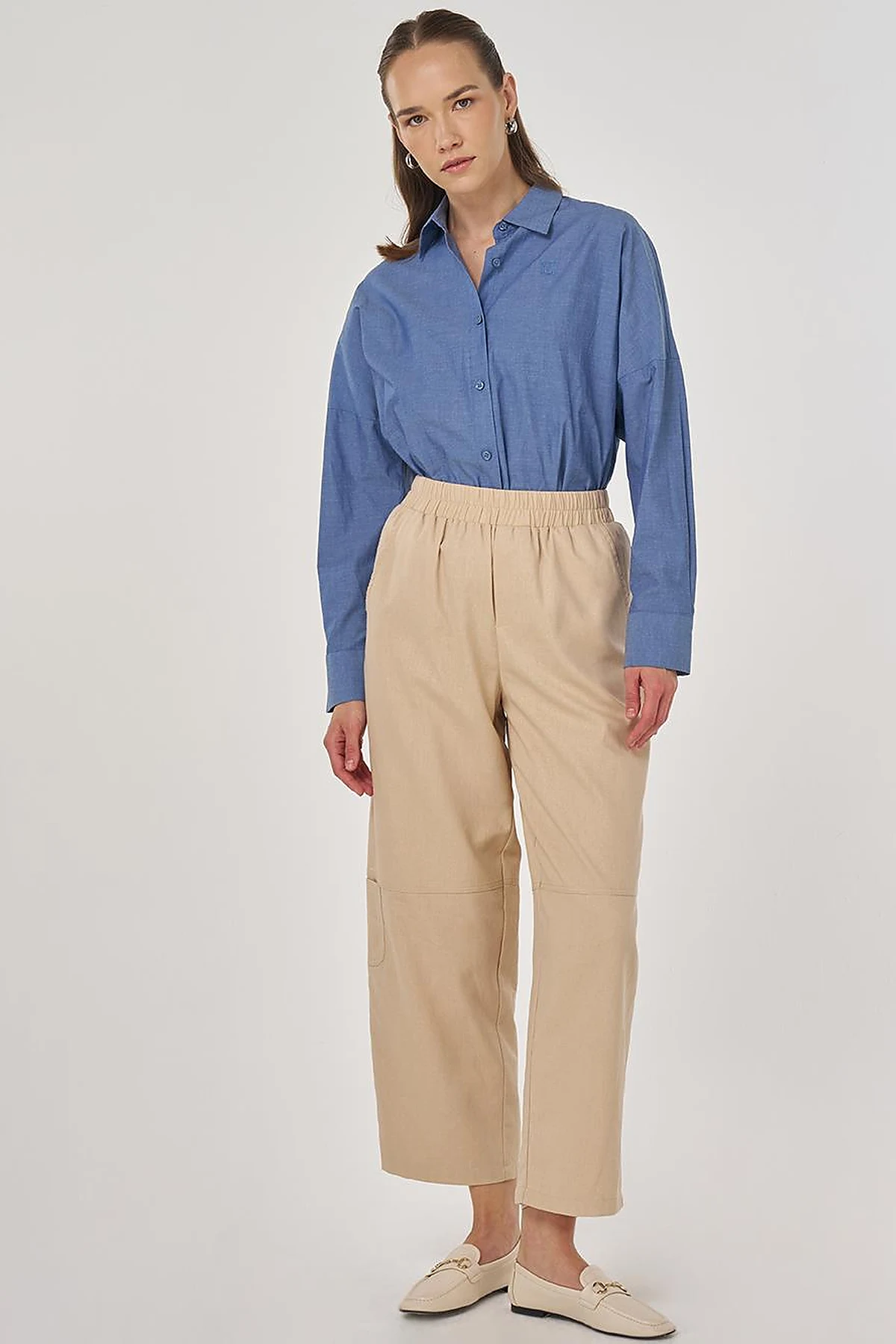 Relaxed-Fit Viscose Pants in Beige