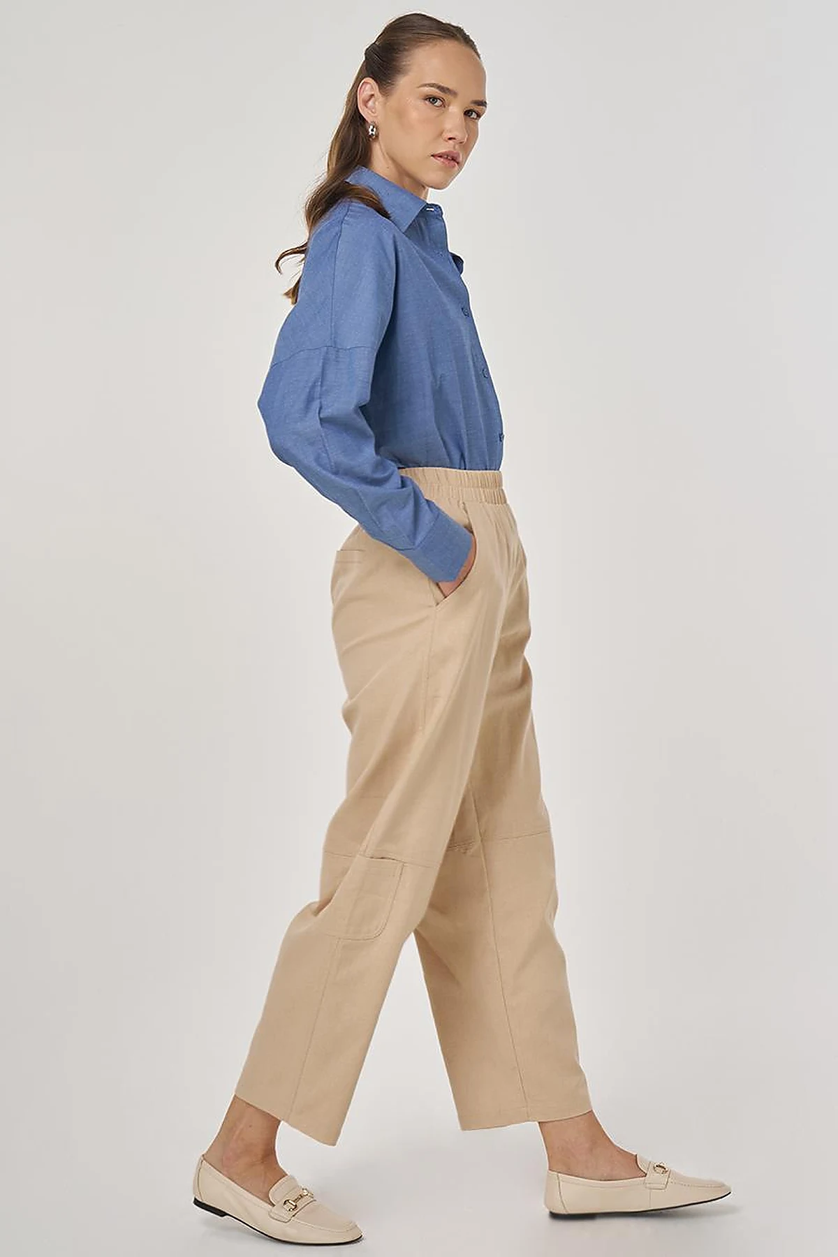 Relaxed-Fit Viscose Pants in Beige