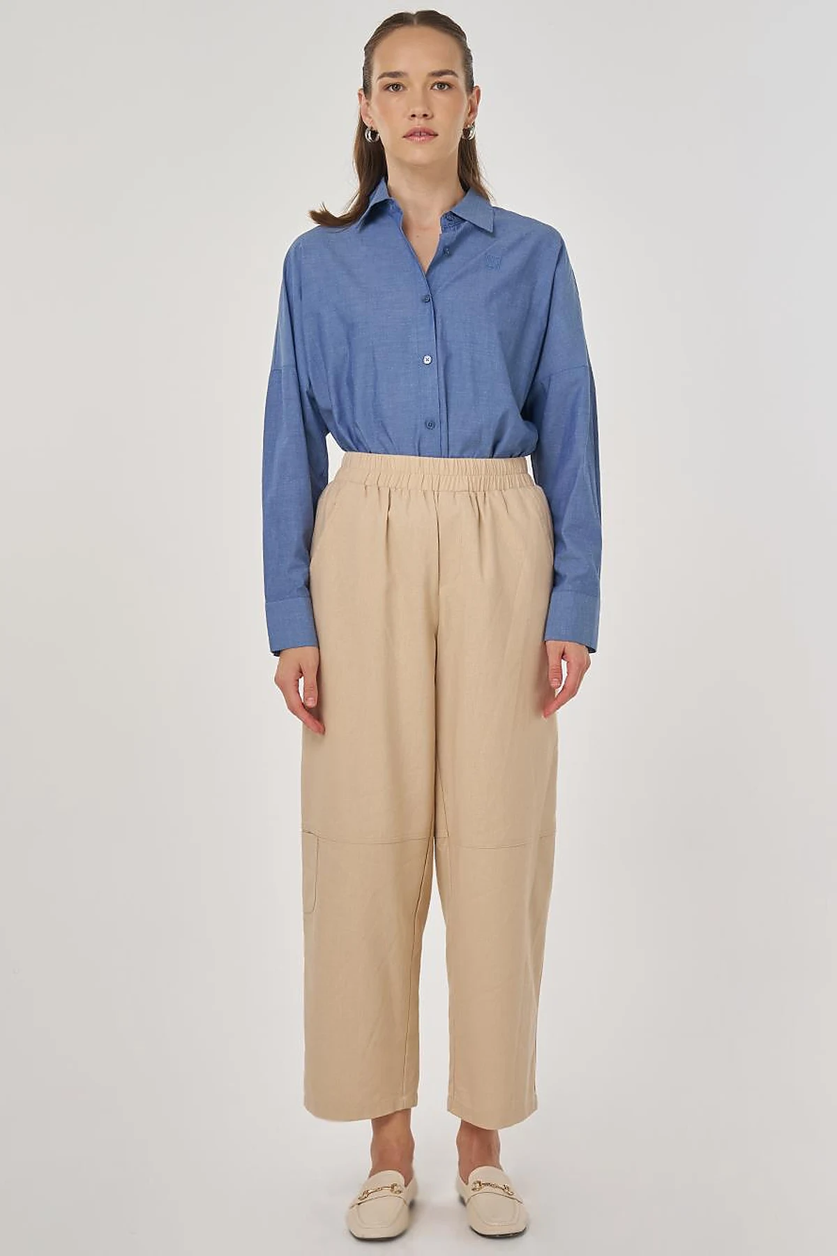 Relaxed-Fit Viscose Pants in Beige