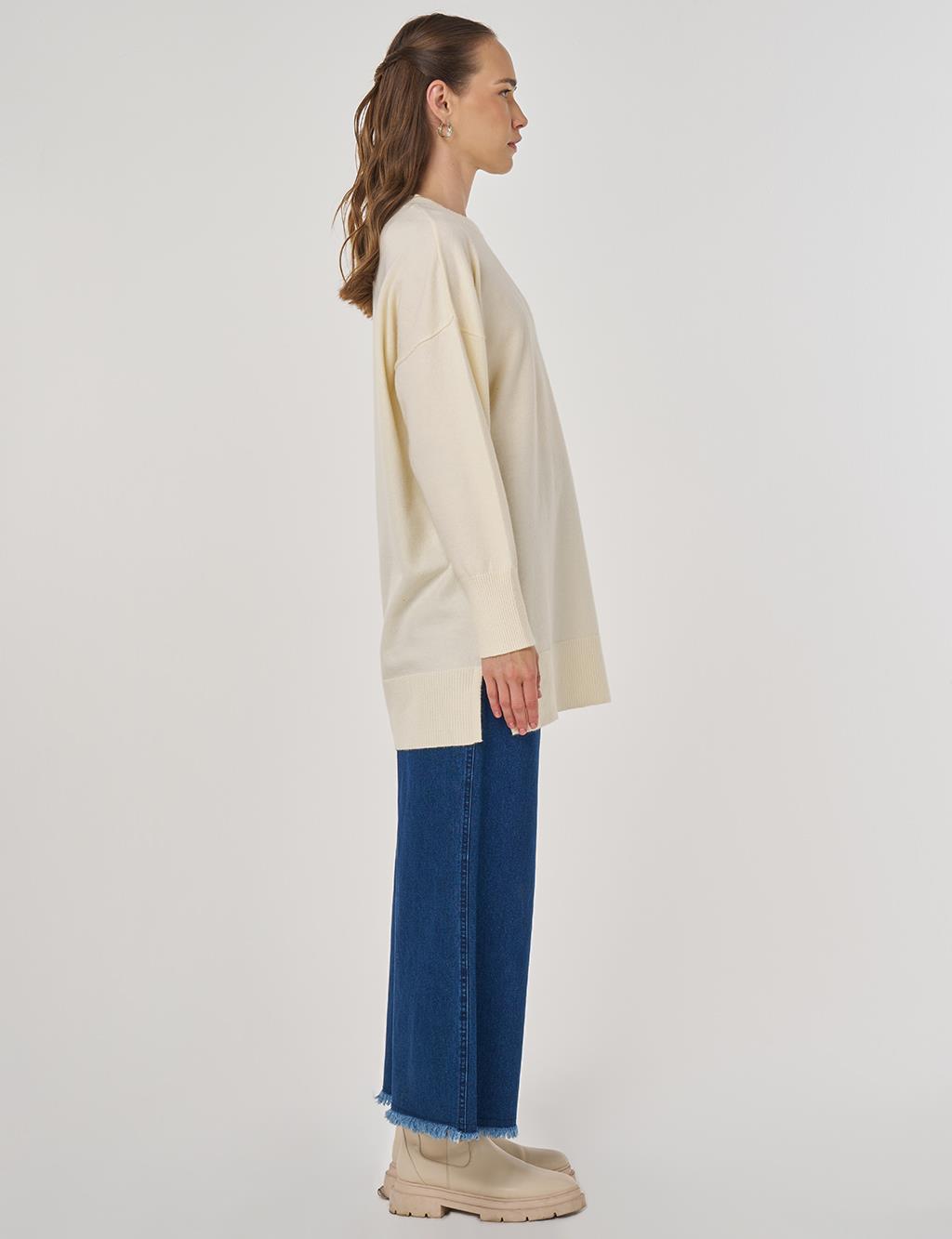 Sequin Detailed Knit Tunic in Cream