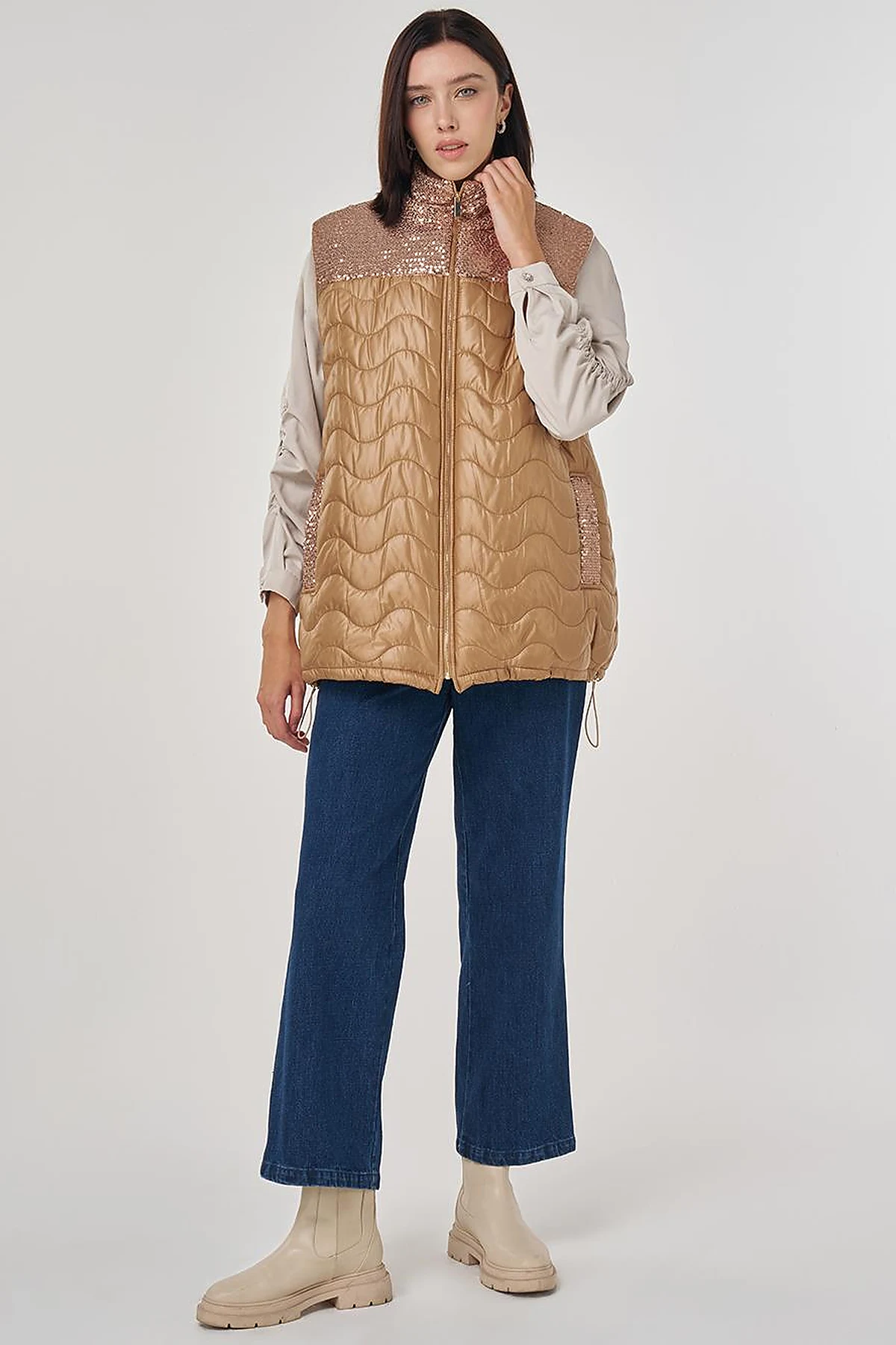 Sequin Detailed Puffer Vest Camel
