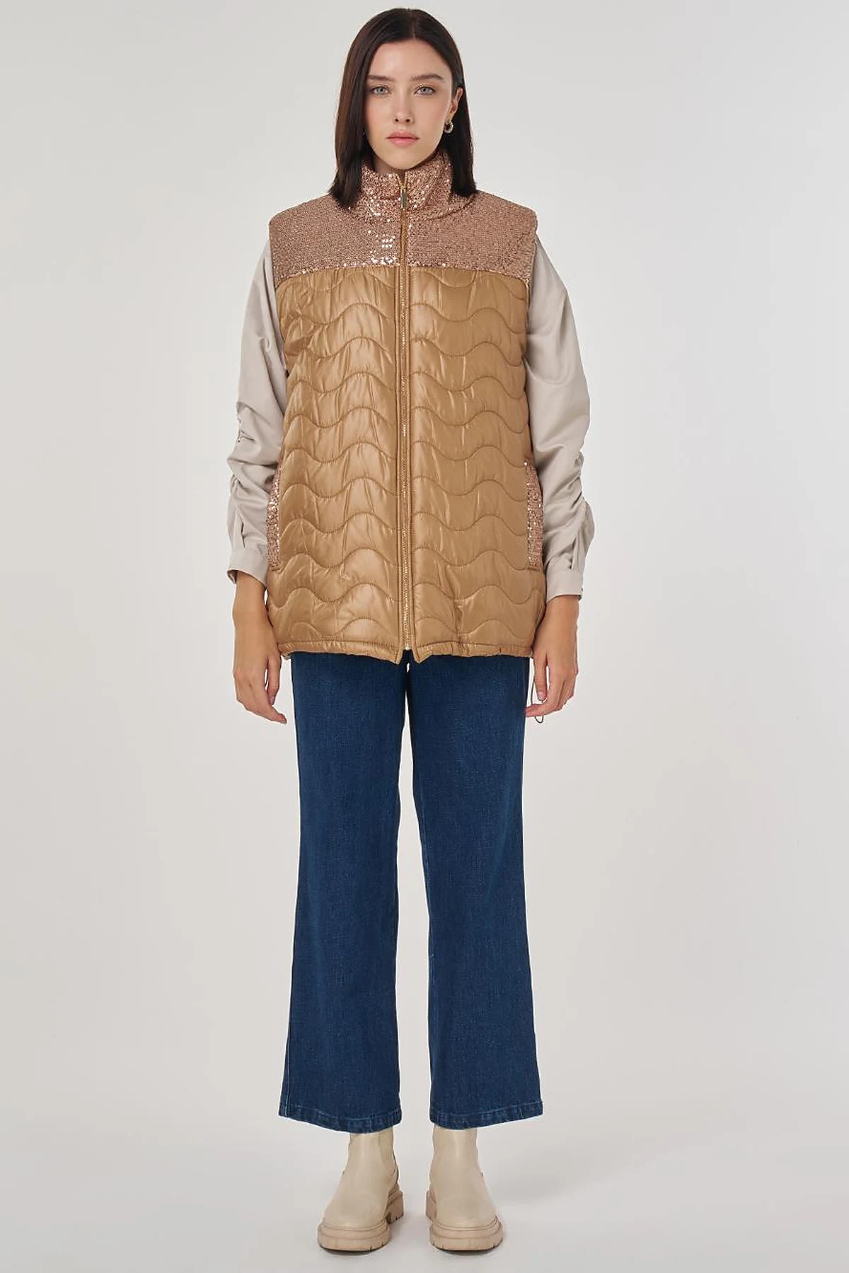 Sequin Detailed Puffer Vest Camel