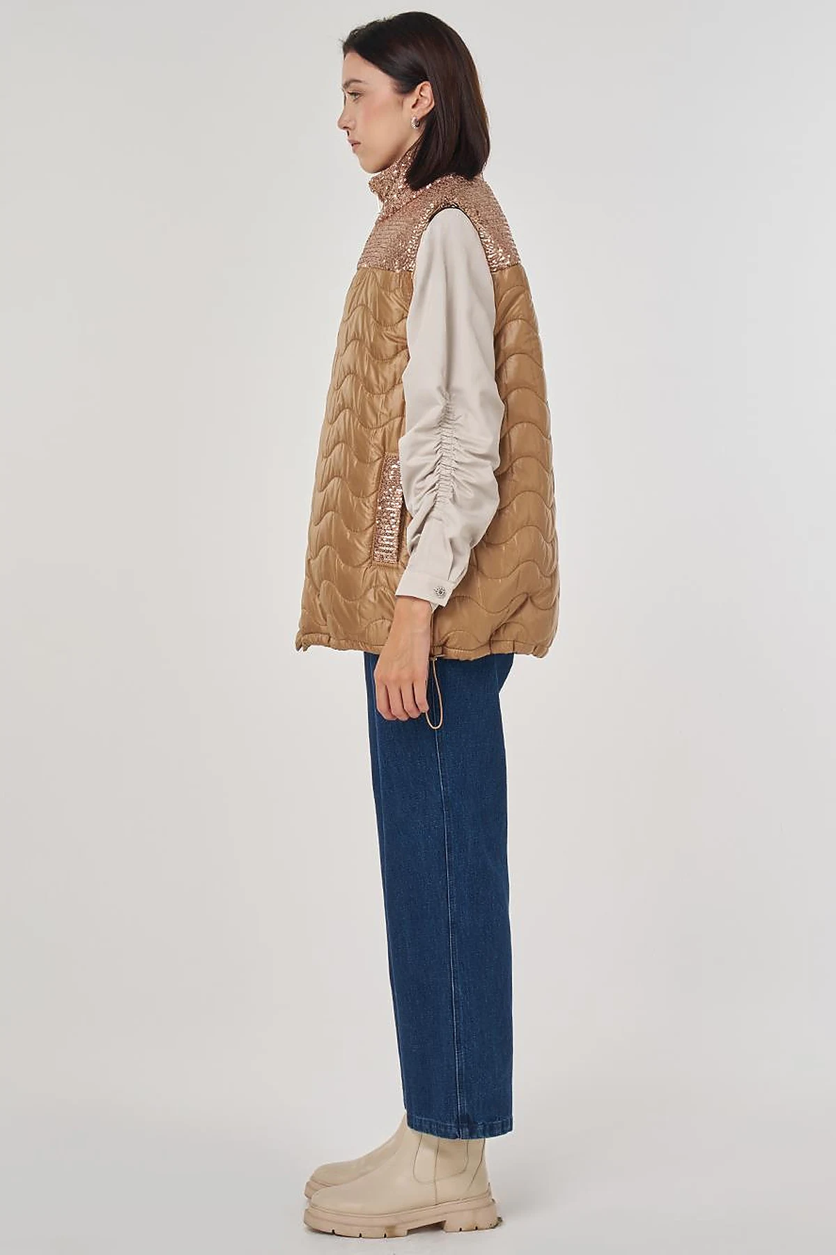 Sequin Detailed Puffer Vest Camel