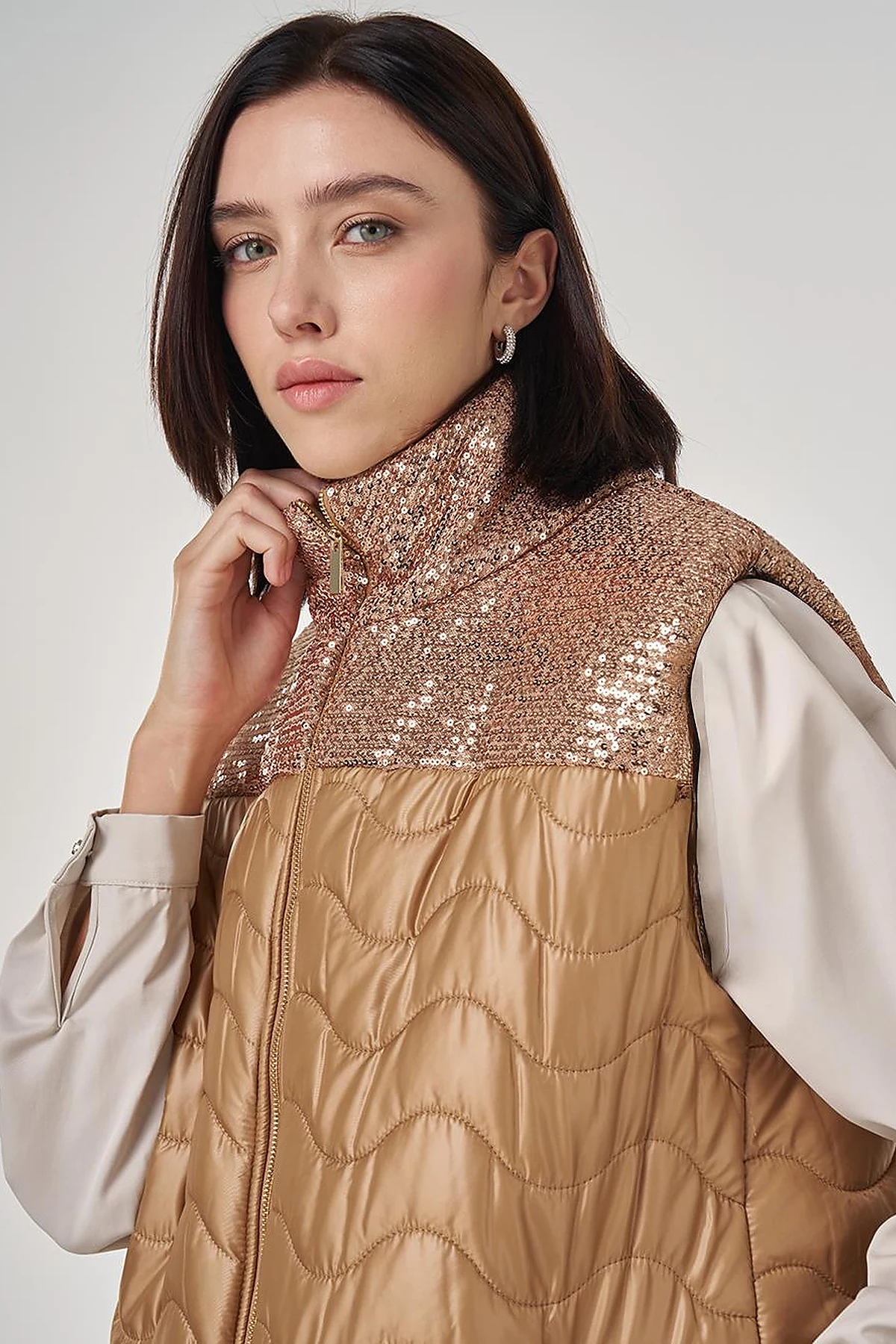 Sequin Detailed Puffer Vest Camel