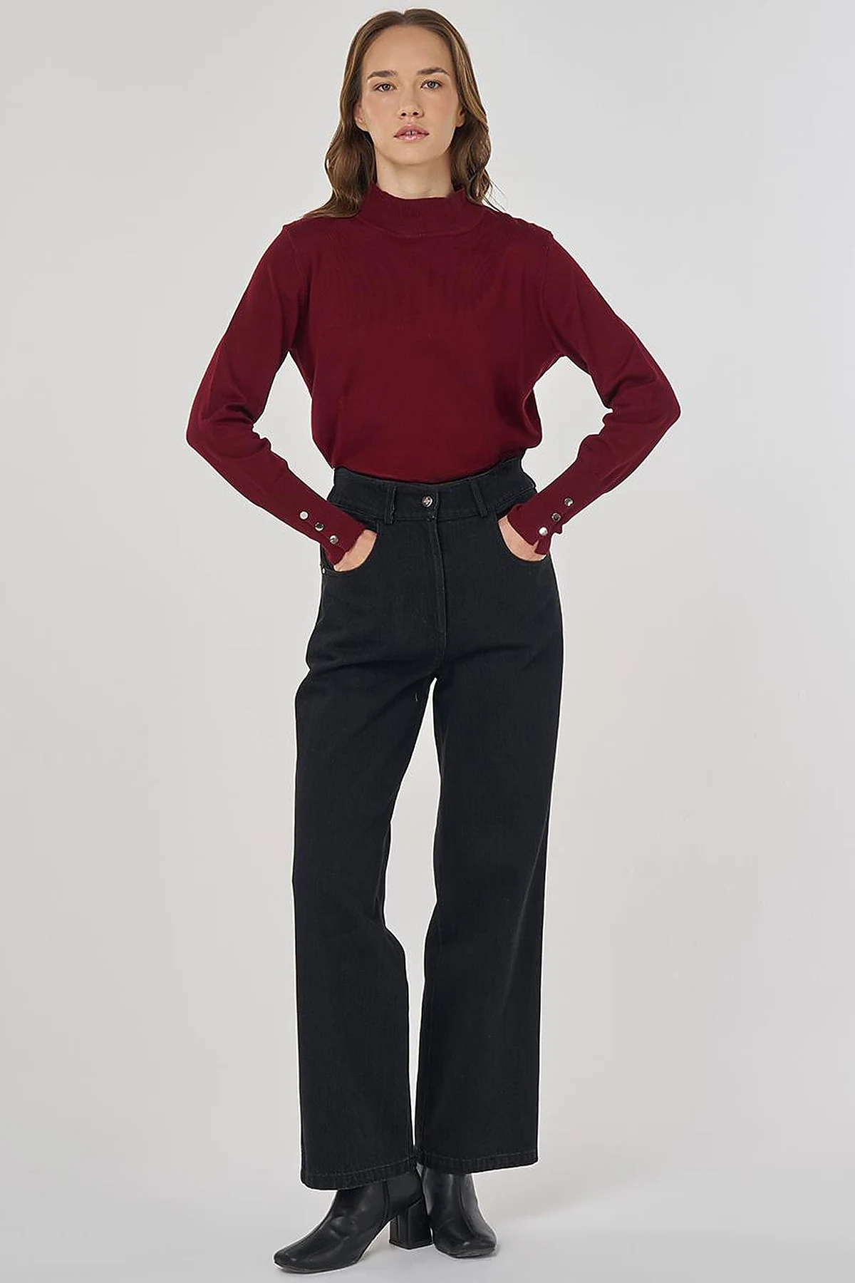 High-Waisted Denim Pants Black