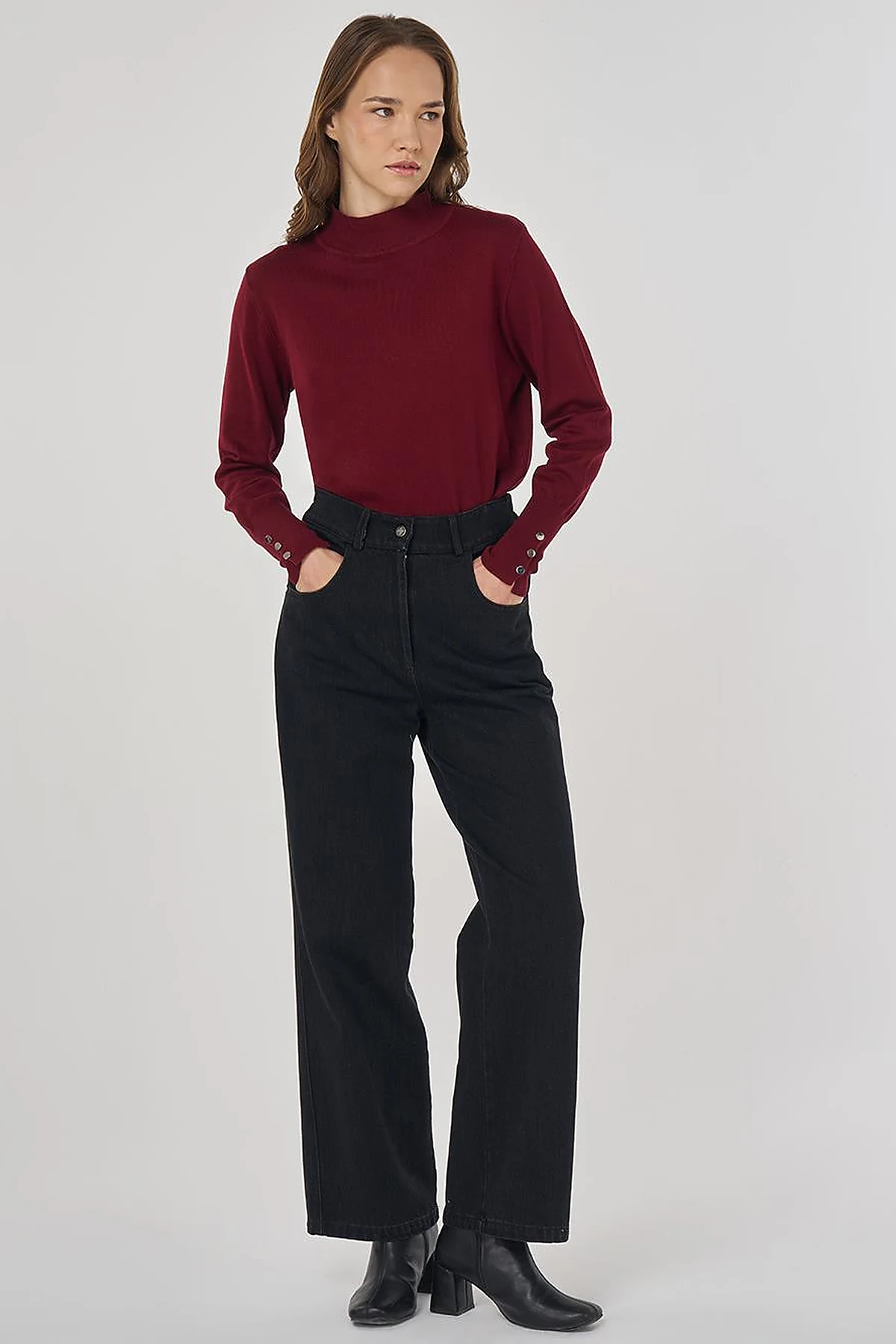 High-Waisted Denim Pants Black
