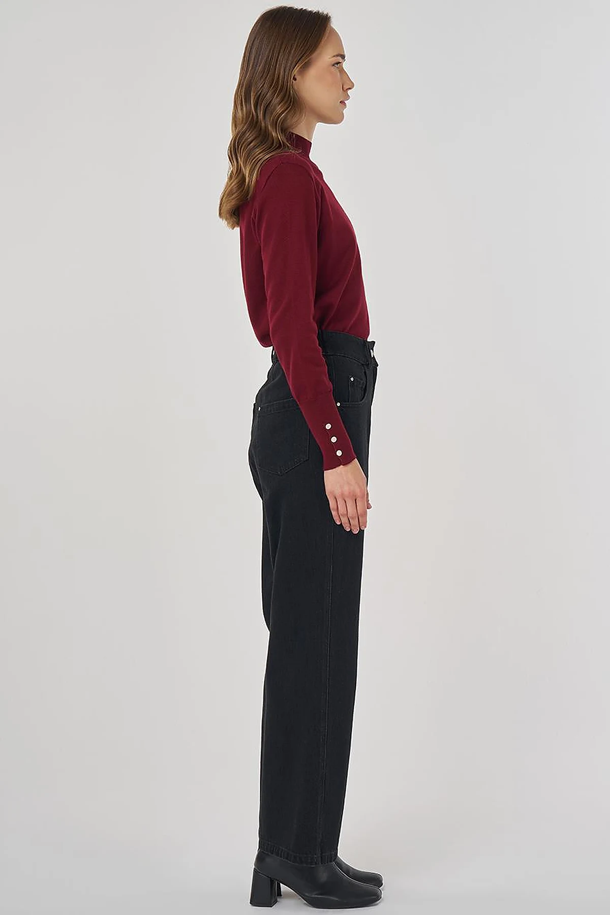 High-Waisted Denim Pants Black
