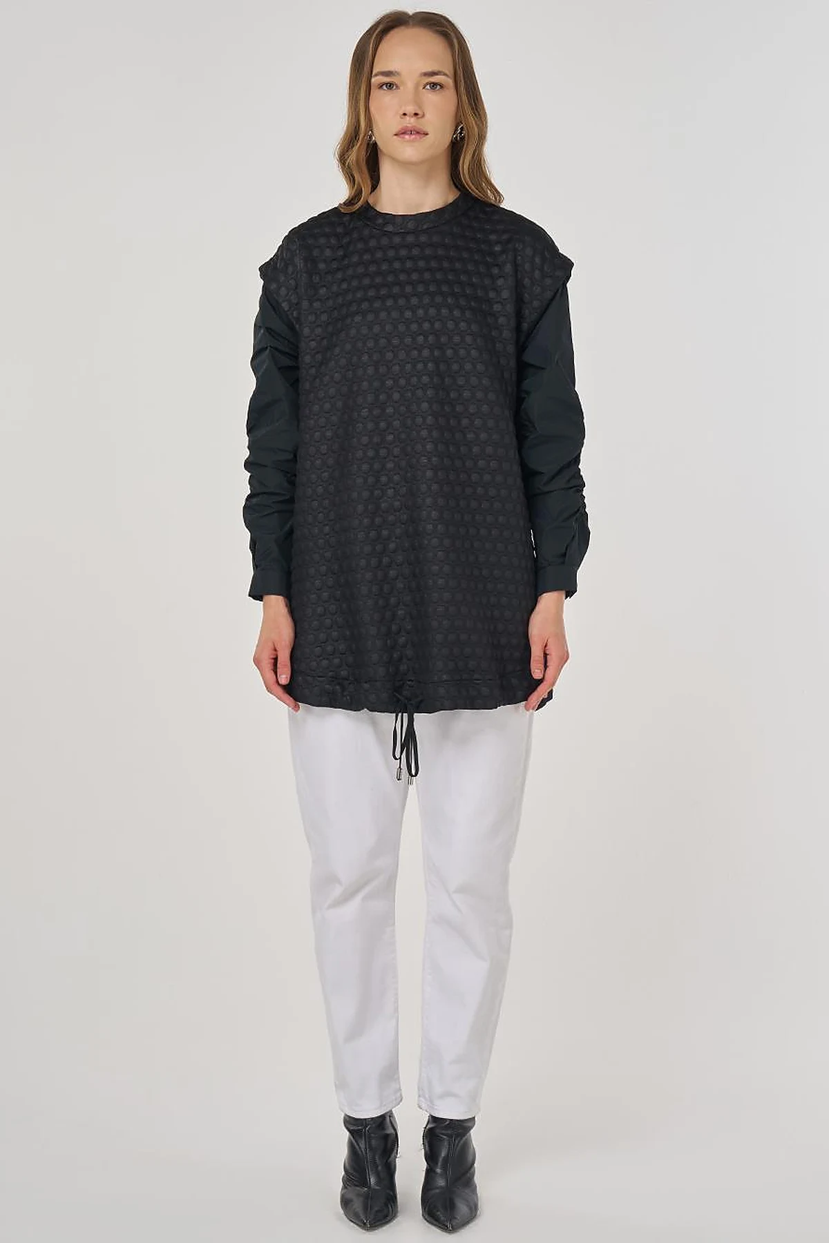 Dokulu Kumaş Garnili Sweatshirt Siyah 