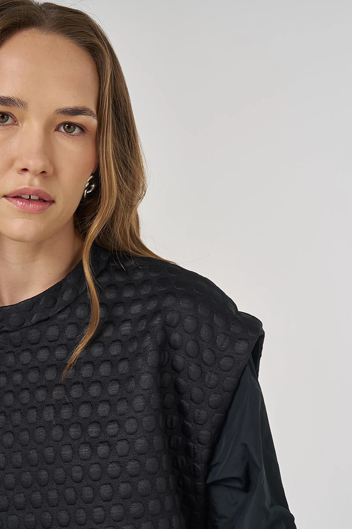 Dokulu Kumaş Garnili Sweatshirt Siyah 