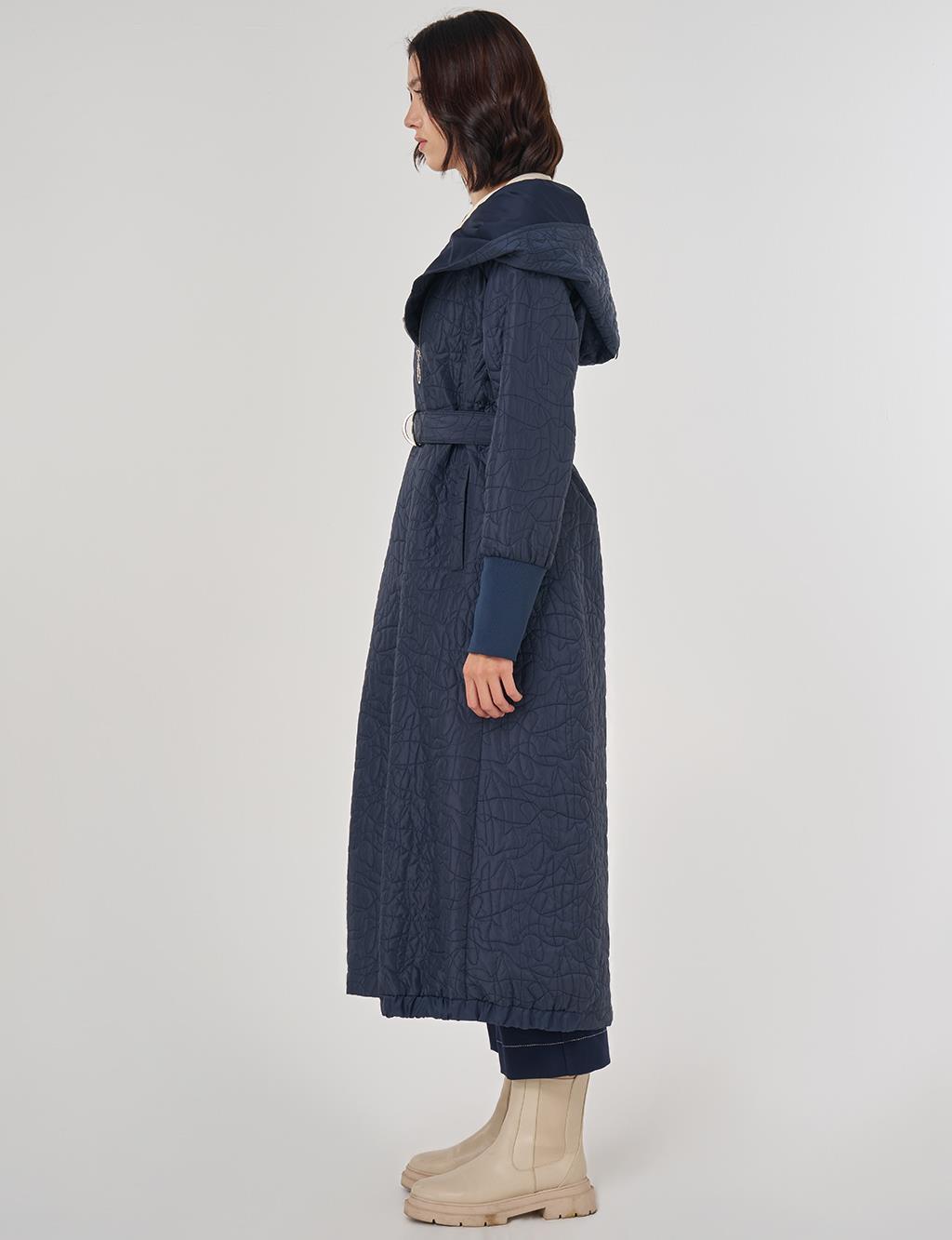 Embossed Pattern Hooded Throw-On Dark Navy