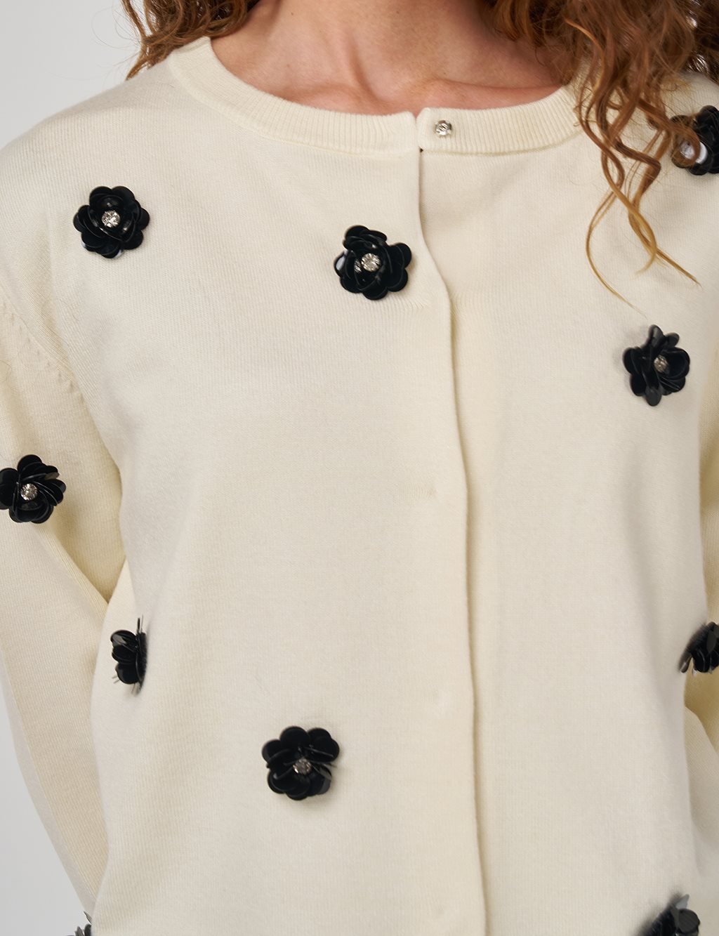 Floral Embroidered Viscose Knit Cardigan in Cream