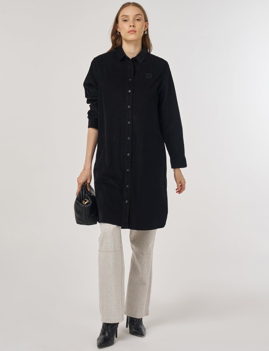Relaxed-Fit Velvet Tunic Black
