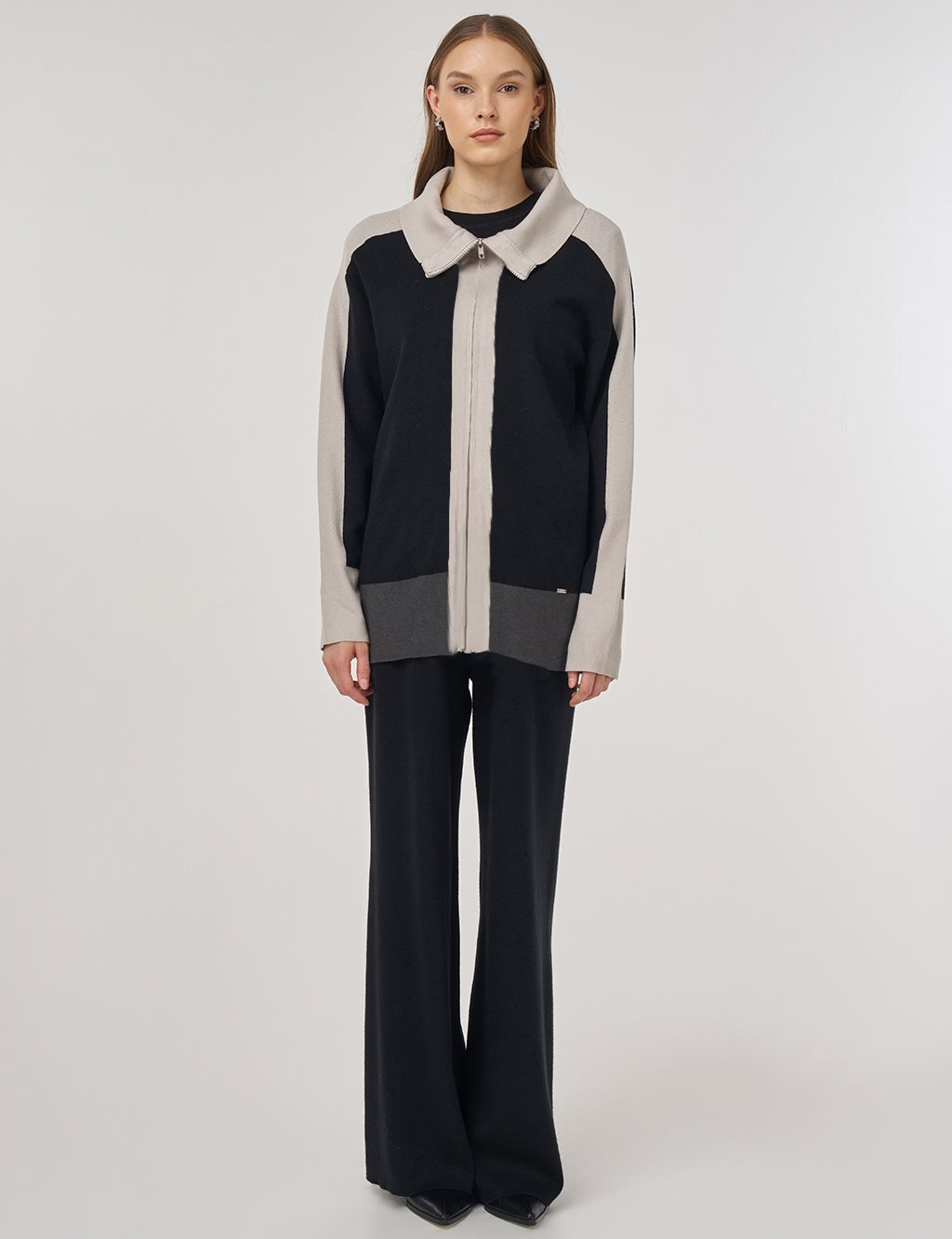 Geniş Yaka Triko Takım Siyah 