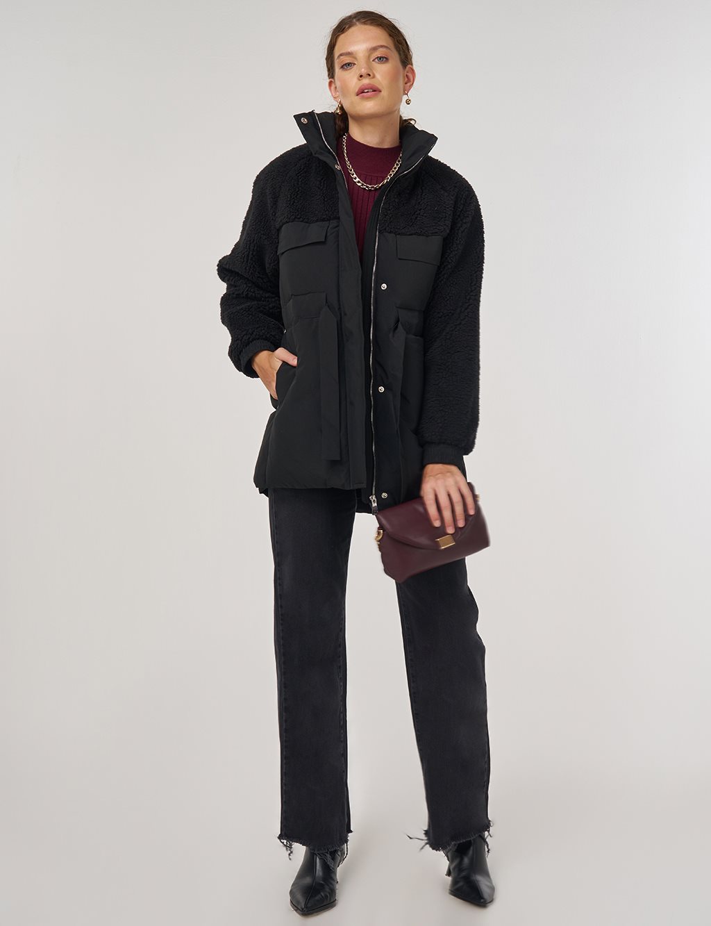 Cep Detaylı Peluş Kaban Siyah 