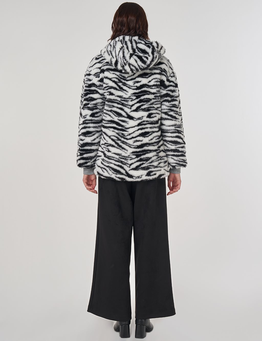 Zebra Pattern Plush Jacket Black