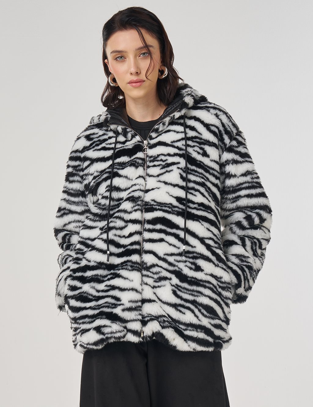 Zebra Pattern Plush Jacket Black