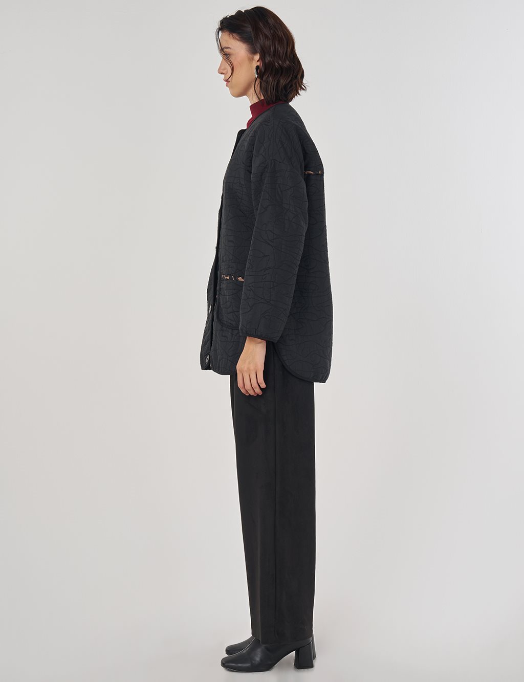 Patch Pocket Embossed Pattern Jacket Black