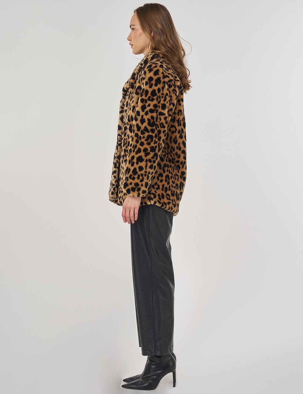 Leopard Pattern Plush Coat Beige