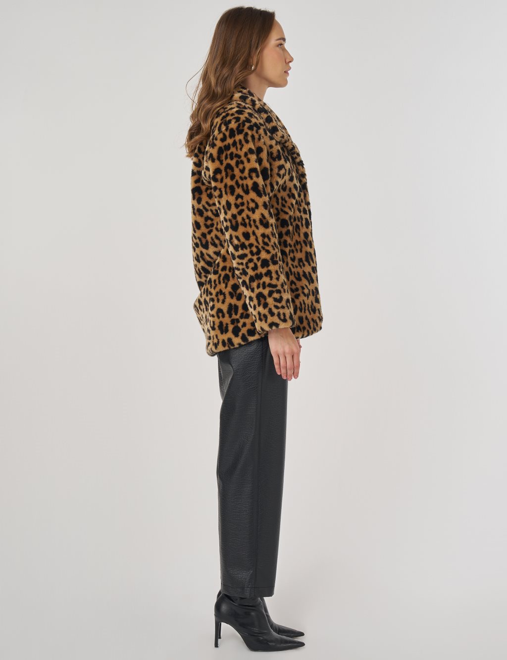 Leopard Pattern Plush Coat Beige