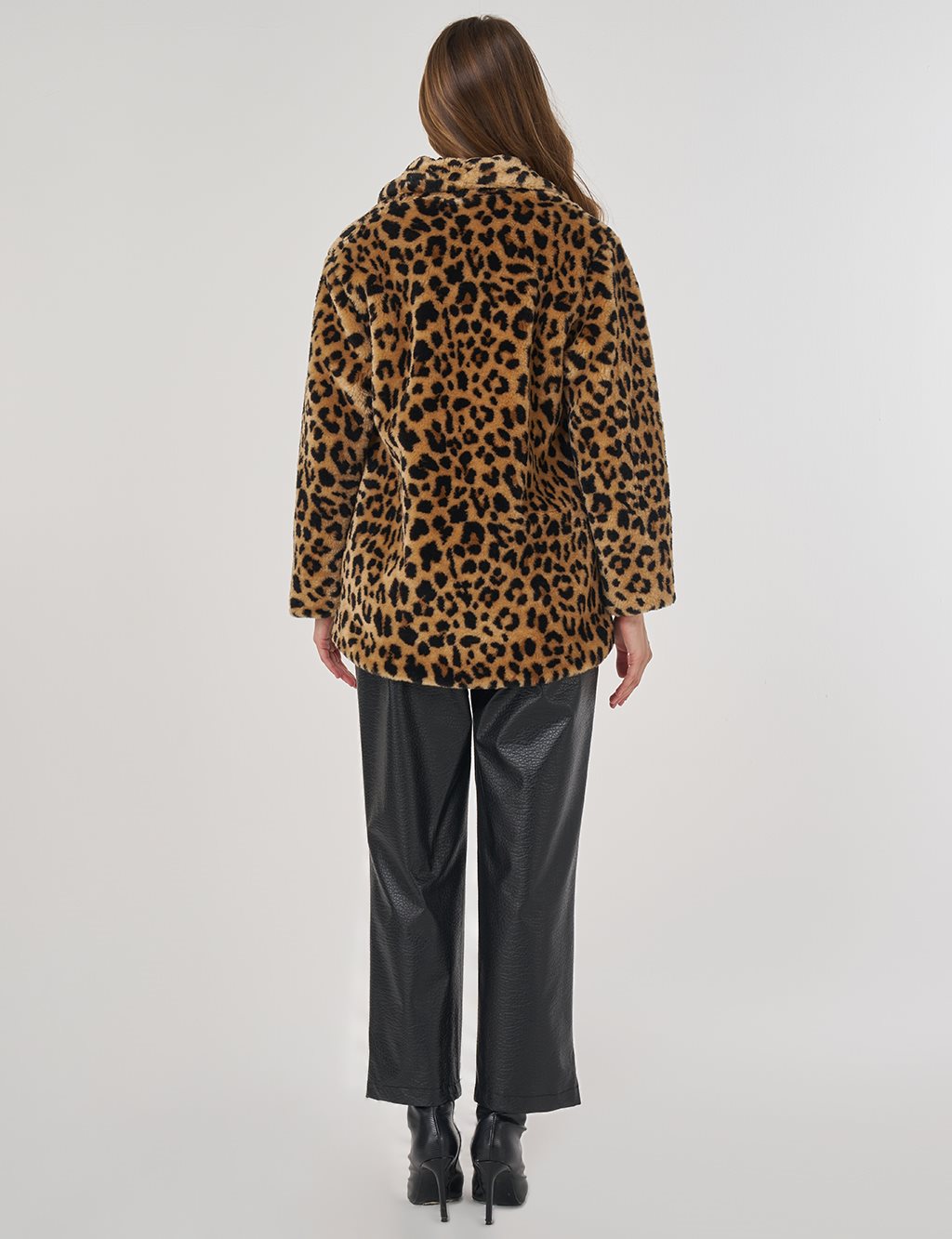 Leopard Pattern Plush Coat Beige