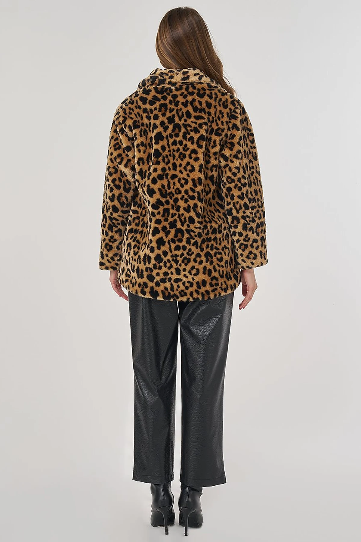 Leopard Pattern Plush Coat Beige